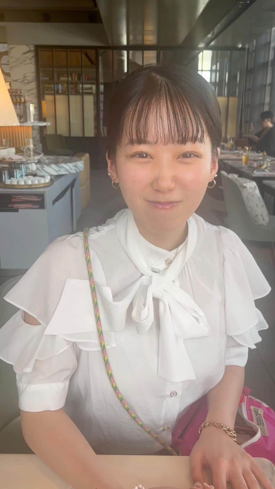 杉山まひろのインスタグラム：「はぴちょこ！久々リールです🧵  #アフターヌーンティー　#reels」