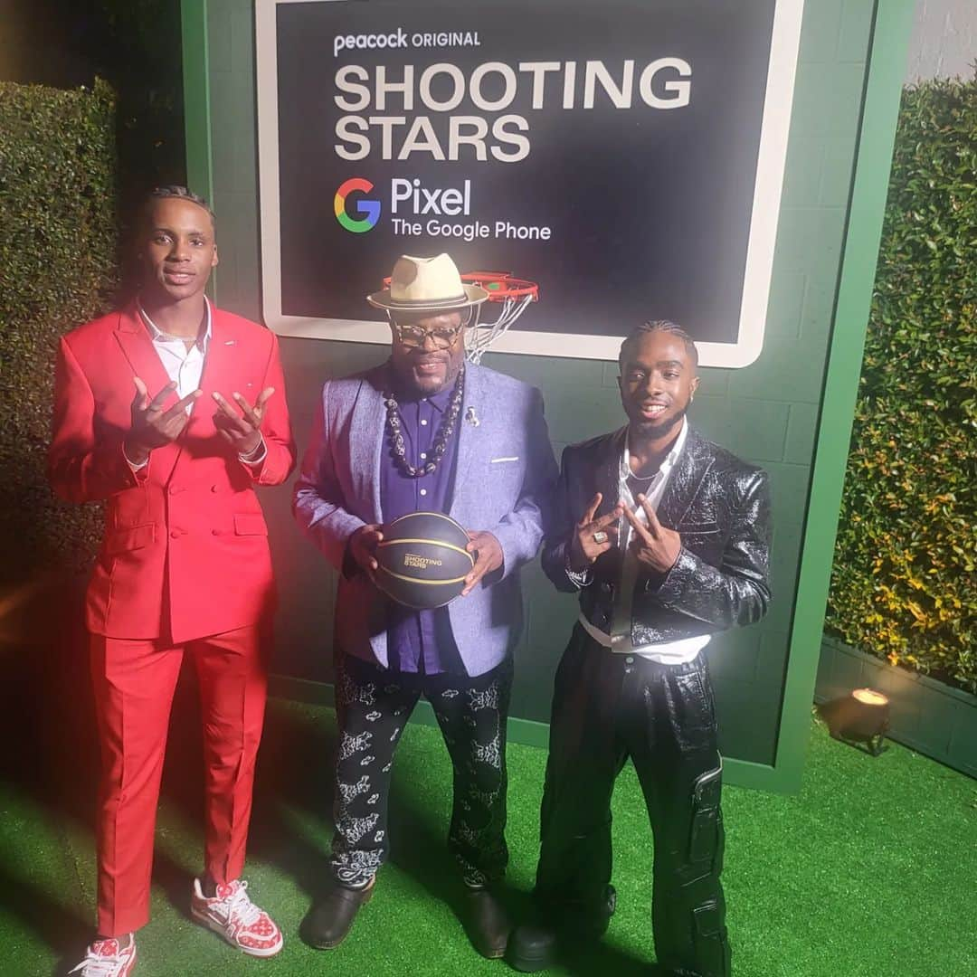 チャド・コールマンさんのインスタグラム写真 - (チャド・コールマンInstagram)「@peacock @kingjames #LebronJames:ShootingStars #Premiere FANTASTIC MOVIE! Streams June 2. @mrrobotodirector #ChrisRobinson superbly directed! @makespringhill @cwsupermanandlois  @dayavaidya @samadegoke were in the house!!! @khalileverage killed it! As did The Entire Cast! #calebmclaughlin #woodharris @sterlzh #sterlinghenderson」6月1日 22時17分 - chadlcoleman