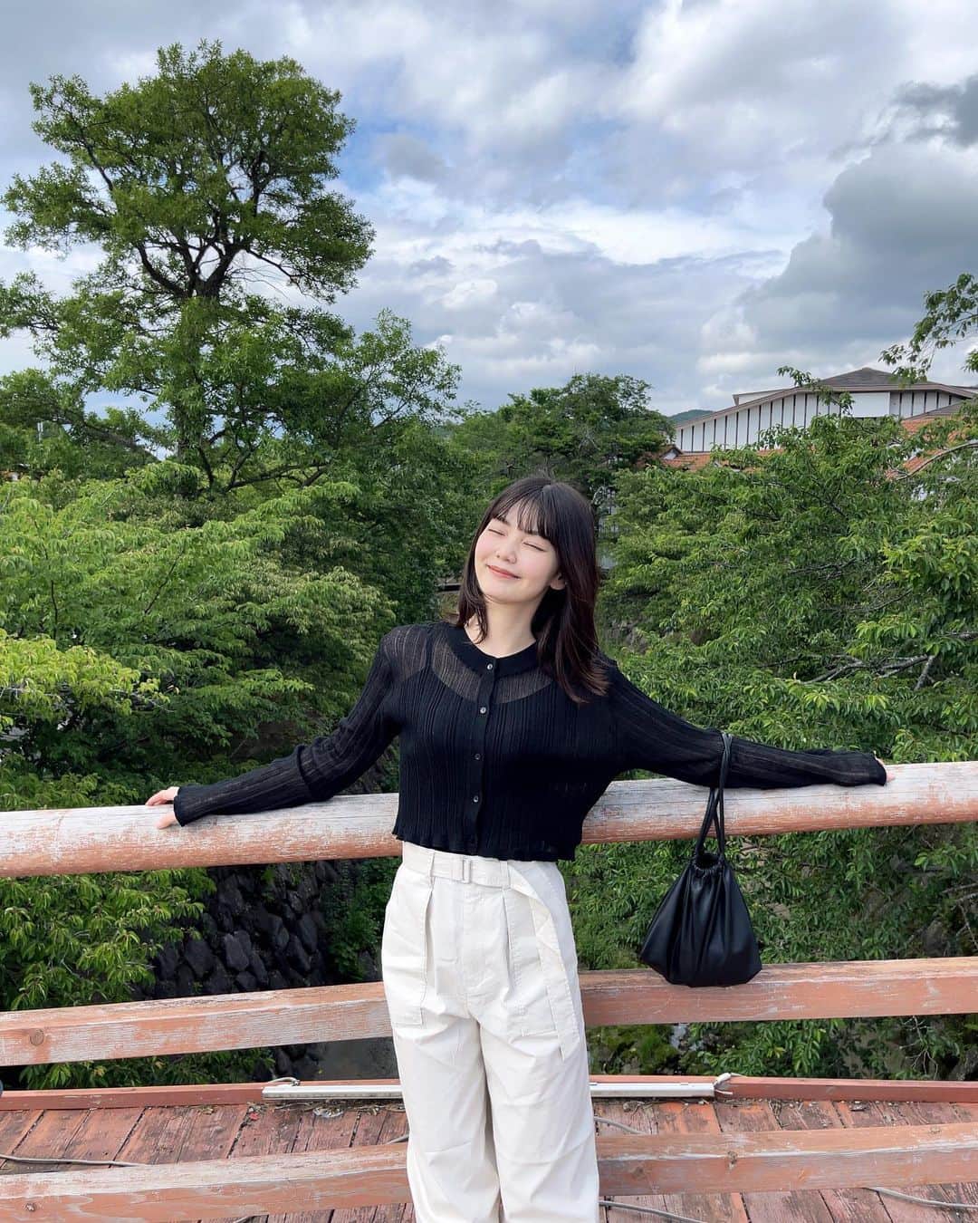 平塚日菜さんのインスタグラム写真 - (平塚日菜Instagram)「.  .  .  もう6月！😳🦋🌂🫧」6月1日 22時17分 - hiratsukahina