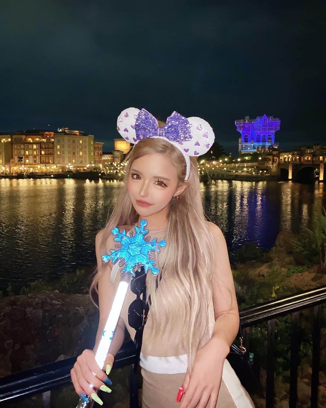 アンジェリカのインスタグラム：「場面で‪‪❤︎‬でぃずにって来た🩷🩷🩷❄️ アイテムはフル装備がいいです⭐️⭐️  ―――――――――――――――  ﾏﾂｴｸはいつも @lapis_emi  ｻﾝ🤍🙏」