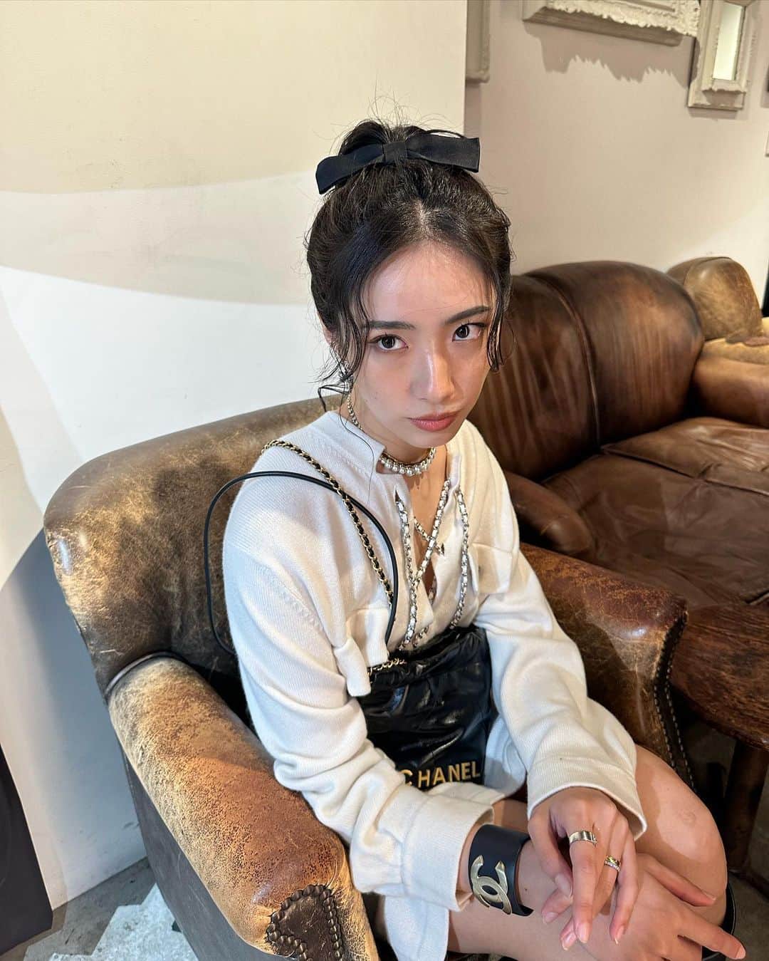 中田クルミのインスタグラム：「hairmake by @kogure_tomohiro ⭐️ for @chanelofficial runway show #CHANELMetiersdArt #CHANELinTokyo」