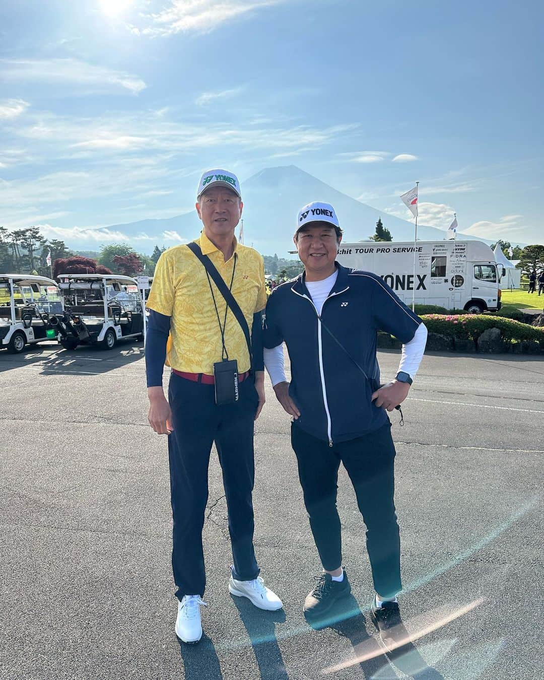 金石昭人さんのインスタグラム写真 - (金石昭人Instagram)「カネやんゴルフ⛳️  プロアマ大会参加  #若林舞衣子プロ  #ゴルフダイジェスト #木村玄一 さん #菅原大地ティーチングプロ  と一緒にラウンド🏌️‍♂️  ボランティアで参加してた #元広島カープ 後輩 #片岡光宏 #津田恒実 の奥さんの #津田晃代さん とも再会‼️  懐かしかったなぁ☺️  #工藤遥加プロ #堀琴音プロ とも会ったぞ‼️  がんばれ👍  #カネやんゴルフ #カネやんファミリー #どや」6月2日 0時42分 - kaneishiakihito