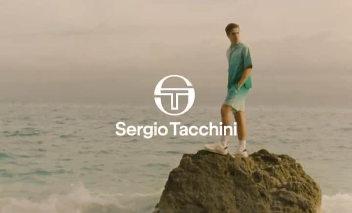 セルジオタッキーニのインスタグラム：「From the court to the beach, our Spring/Summer 2023 collection is perfect for any occasion. Shop the drop now at sergiotacchini.com.」