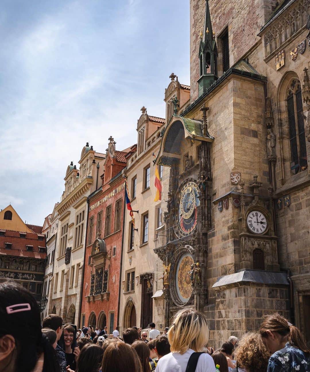 楢崎智亜さんのインスタグラム写真 - (楢崎智亜Instagram)「PRAHA🇨🇿  はじめてのチェコ上陸！ 街並みが綺麗過ぎて観光楽しい😎🍦」6月2日 1時18分 - tomoa_narasaki
