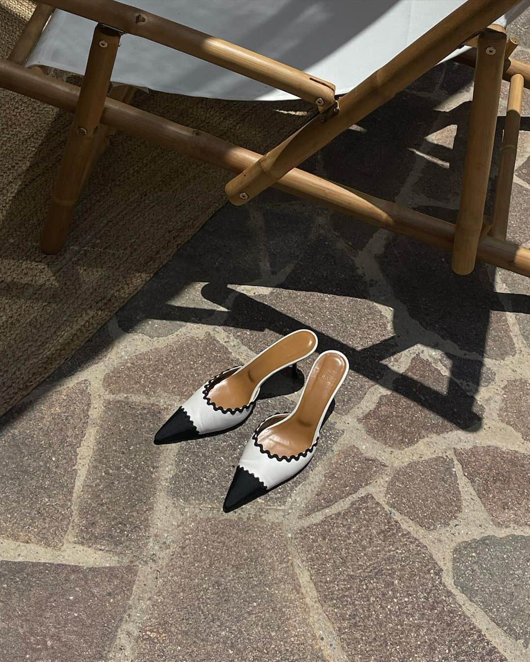 エルザ・ホスクさんのインスタグラム写真 - (エルザ・ホスクInstagram)「We made shoes @helsastudio ☀️」6月2日 2時17分 - hoskelsa