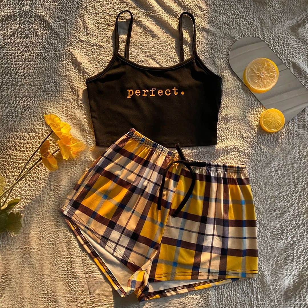 SHEINのインスタグラム：「Which PJs would keep you lounging in plaid perfection this summer? 👇  🔎10092897 5417577 10847745  #SHEIN #SHEINforAll #SHEINstyle #fashion #chic」