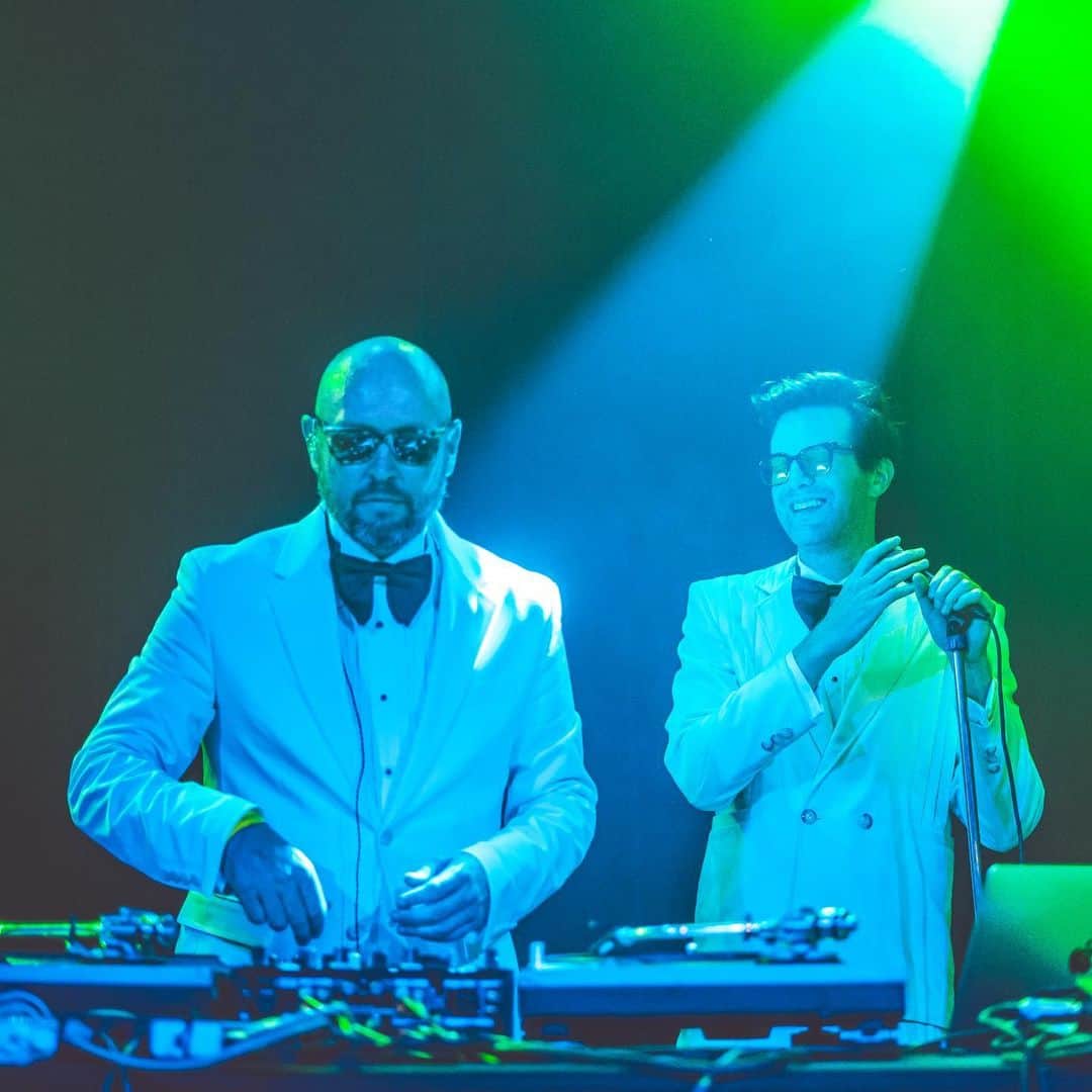 メイヤー・ホーソーンのインスタグラム：「Seattle - see you at the Bothell Block Party Sat June 3. We are definitely getting too faded and dropping new Tux songs.」