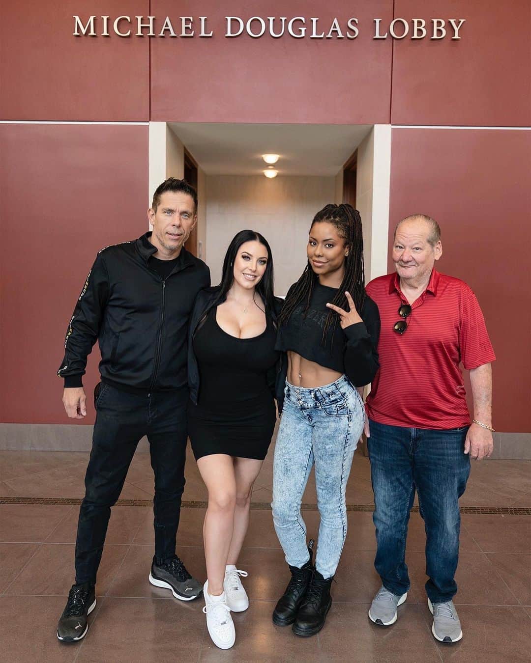 Brazzersのインスタグラム：「I had the honor of speaking at UCSB again this week. This time representing @brazzersofficial with my fellow @avn Performer of the Year winners @thekiranoirgram and @mickblueracing. Joining us on the panel was the best agent in the business, the Ari Gold of p*rn, my agent and good friend, Mark Spiegler.   Thank you again to Professor Constance Penley for having me return as a guest speaker at your groundbreaking class. Thank you to the students who asked interesting and challenging questions about our experiences working for the biggest adult company in the world. It was an amazing opportunity to speak in-depth about the safety protocols and consent practices that Brazzers has in place to create a safe and fun environment for performers to do what we love. I’m proud to be a Brazzers contract girl.   Thank you to Koga for these beautiful images and for your engaging company. 📸 #KogaPhoto」
