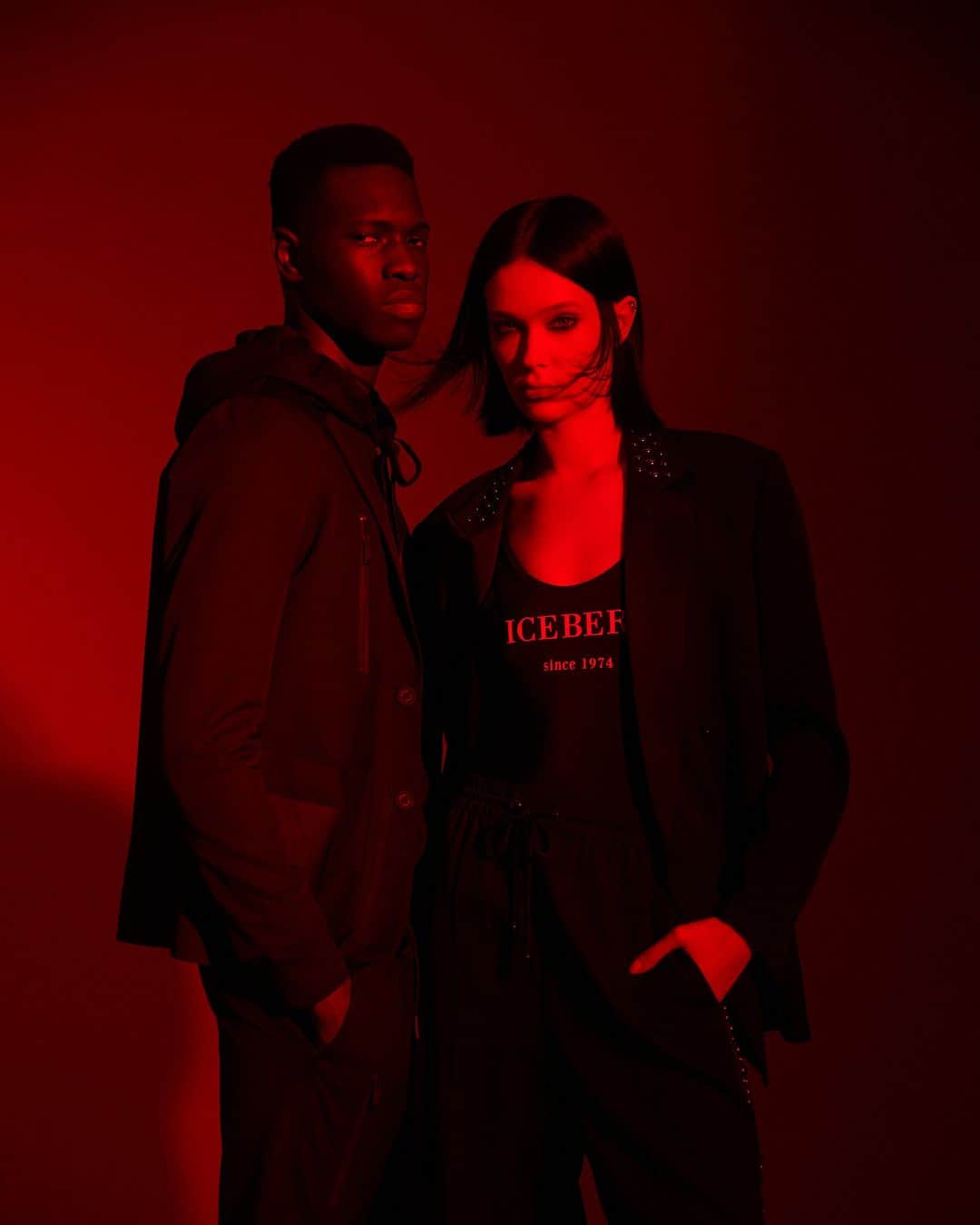 アイスバーグのインスタグラム：「Turn the light on and discover the ICEBERG Spring Summer 2023, available in store and at iceberg.com  #iceberg1974 #iceberg #ss23 #icebergbeachwear」