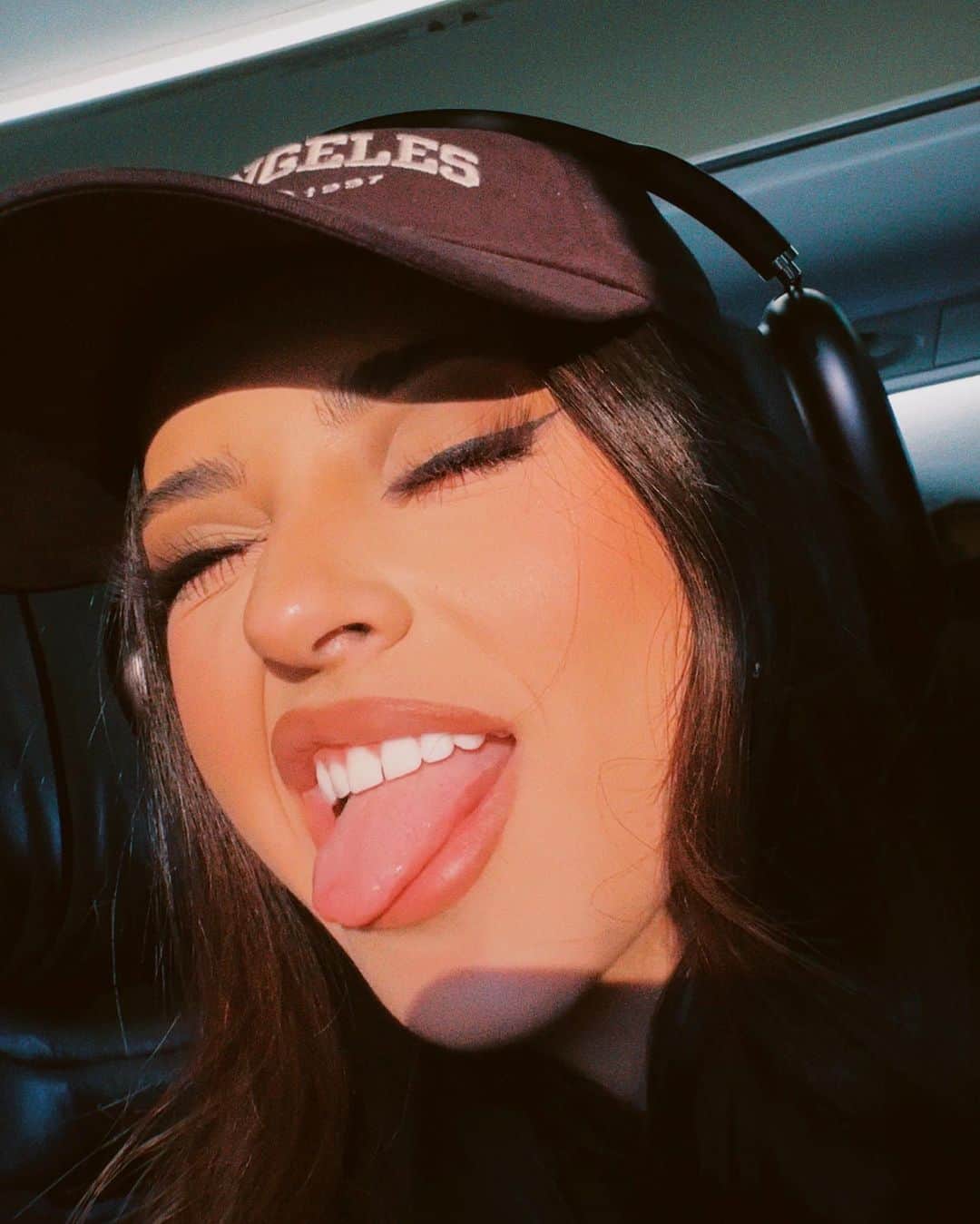 ベッキーGのインスタグラム：「new music otw ✨🫶🏽」