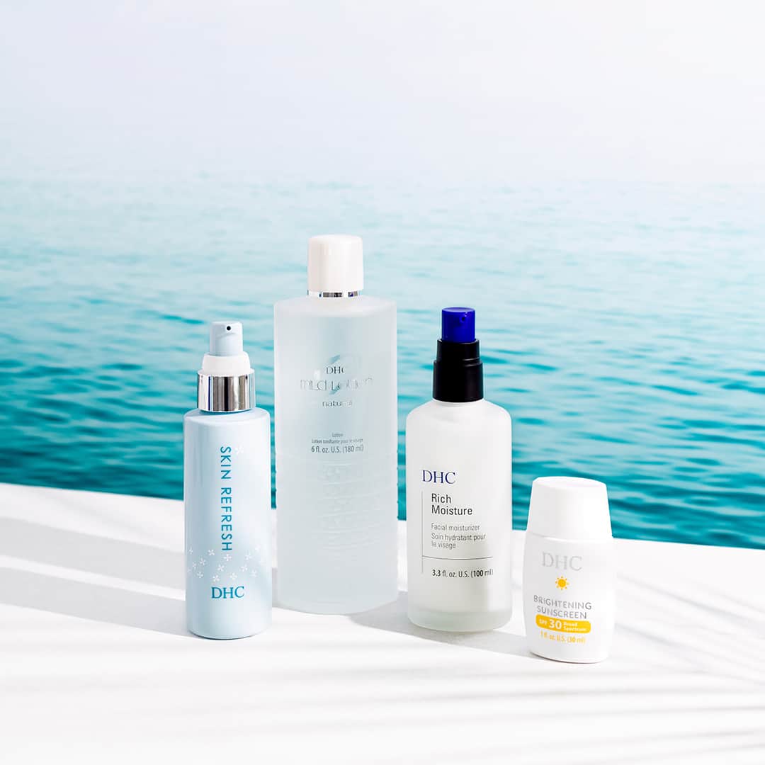 DHC Skincareのインスタグラム：「Get your summer glow on ✨​​​​​​​​​Shop radiant skin products like.... ⭐️ Skin Refresh - Exfoliate dull, uneven skin  ⭐️ Mild Lotion - Calm and soothe skin ⭐️ Rich Moisture - Helps plump skin and revitalize ⭐️ Brightening Sunscreen SPF 30 - Protect and brighten  Last day to get 25% off SITEWIDE  Shop now! Use code: GLOW23」