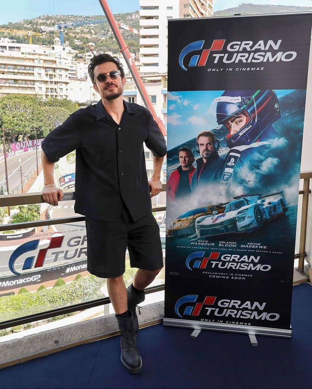 Monty Jacksonさんのインスタグラム写真 - (Monty JacksonInstagram)「Orlando Bloom - GrandPrix 🏁  @louisvuitton @davidyurman」6月2日 6時19分 - mrmontyjackson