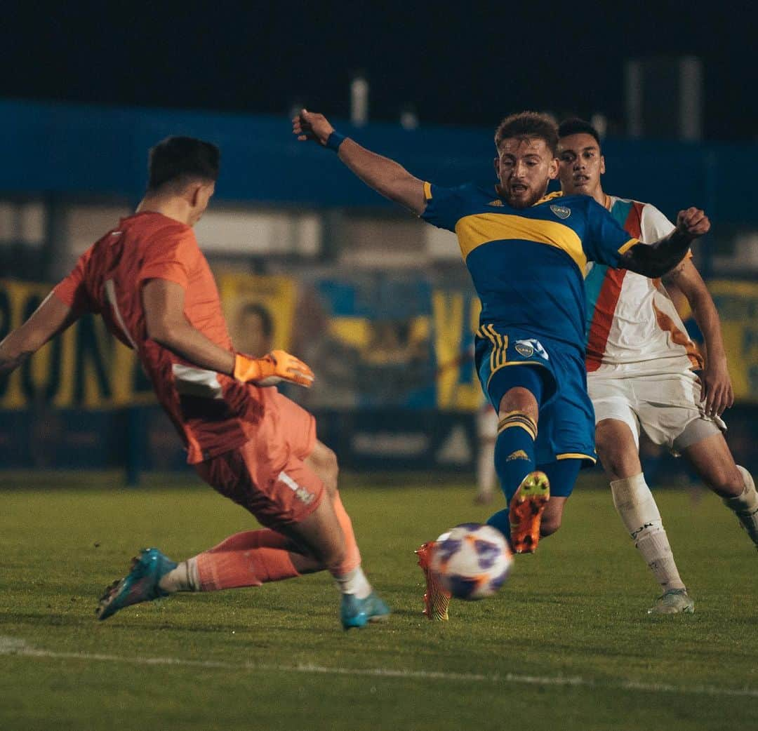 マルコス・ロホさんのインスタグラム写真 - (マルコス・ロホInstagram)「📸 Imágenes del triunfo de la reserva de Boca por 2 a 1 a Arsenal, en lo que fue la vuelta de @marcosrojo   #BocaPredio 🔵🟡🔵  (By @funesn.ph)」6月2日 6時43分 - marcosrojo