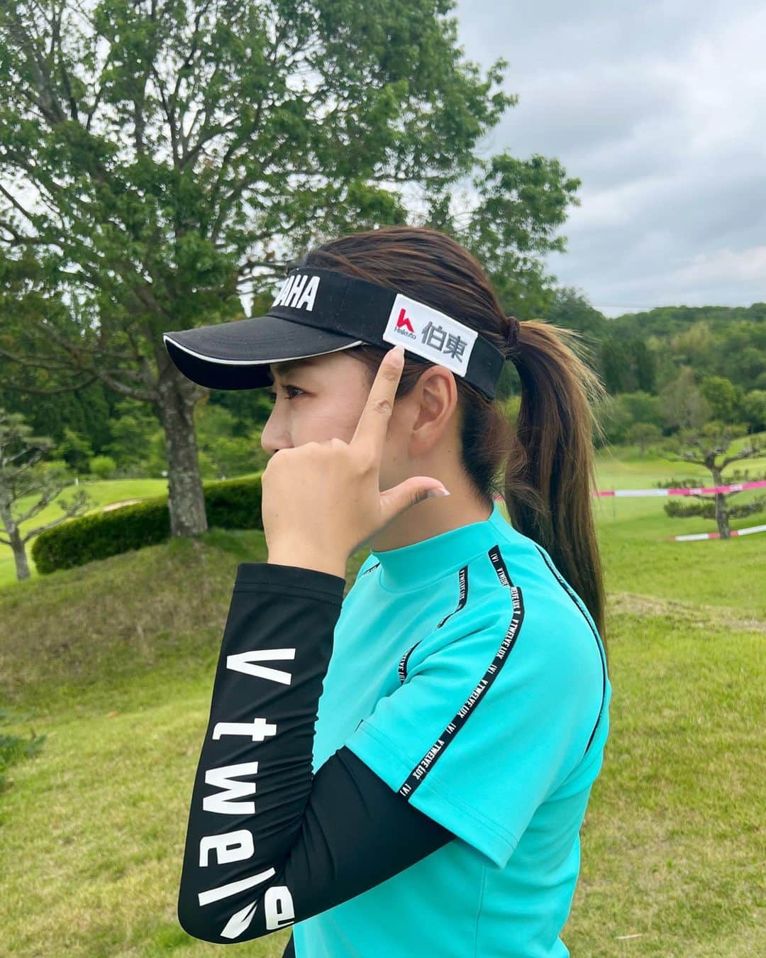 篠原まりあのインスタグラム：「__________** . .  ~ご報告~  6/1から 伯東株式会社様と スポンサー契約締結させていただきました !! .  伯東株式会社様は 1953年に設立され 主に電子デバイス、電子・電気機器を取り扱っています .  また自社ブランドの化粧品を製造販売しております .  素晴らしい企業様にサポートしていただき とても心強く思います . いままでよりも、より一層 気を引き締めて  頑張りたいと思います ❤️‍🔥 .  #伯東株式会社」