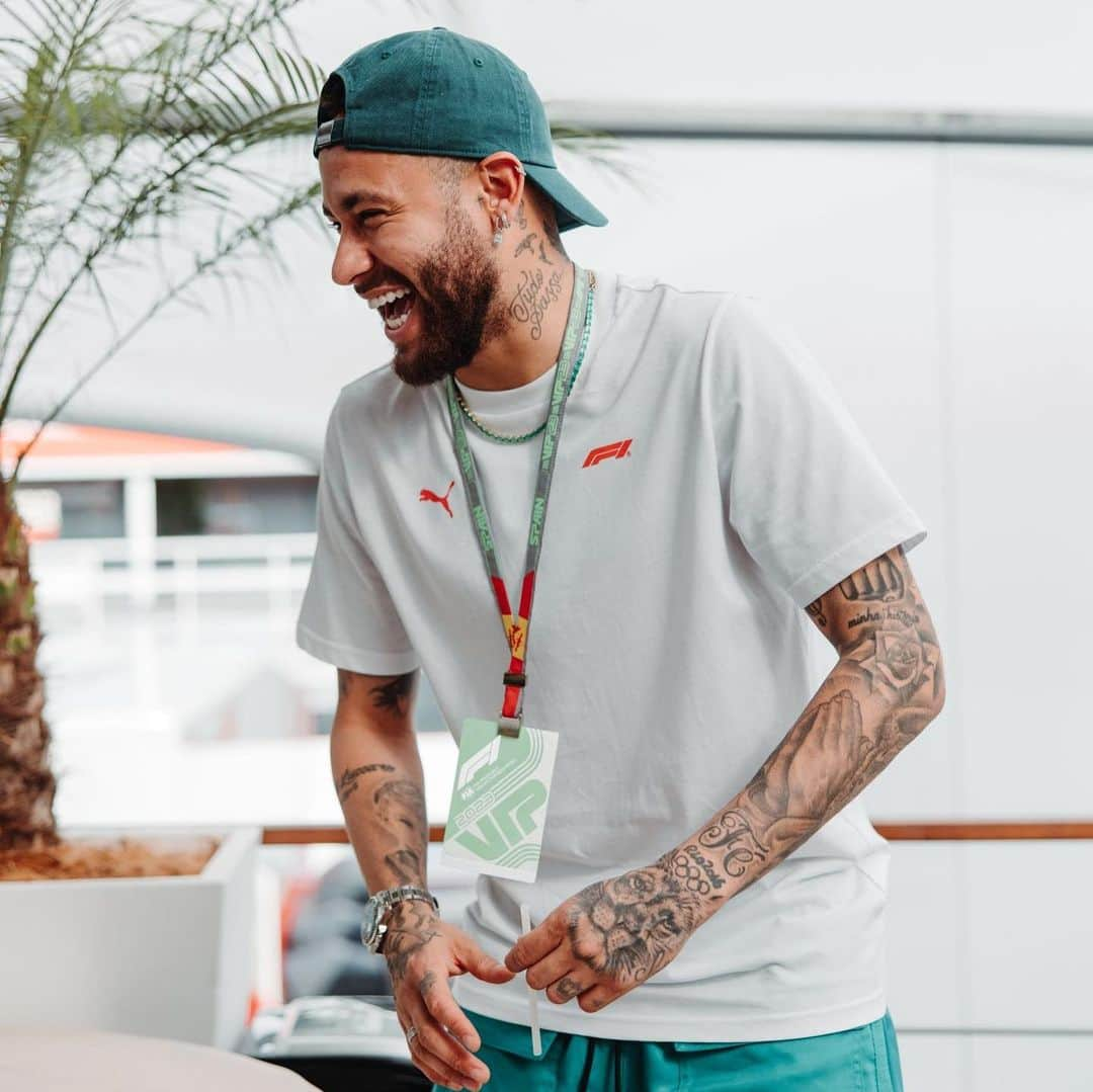 ネイマールさんのインスタグラム写真 - (ネイマールInstagram)「Amazing day with 🏁 @pumamotorsport」6月2日 7時38分 - neymarjr