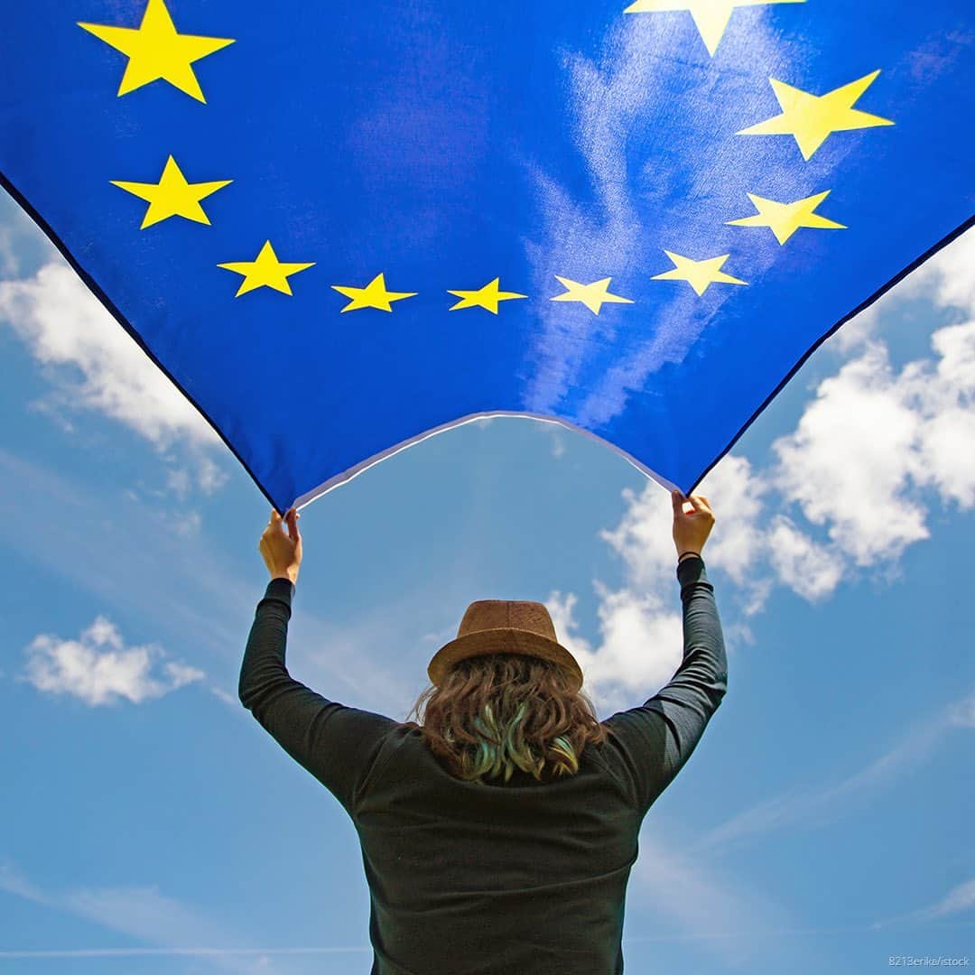 のインスタグラム：「Today is Europe Day, when we celebrate the progress our continent has made in unifying over the past seventy years.   Our path is one of peace, stability and togetherness – three values that we must champion and defend with renewed strength and vigour, now more than ever.」
