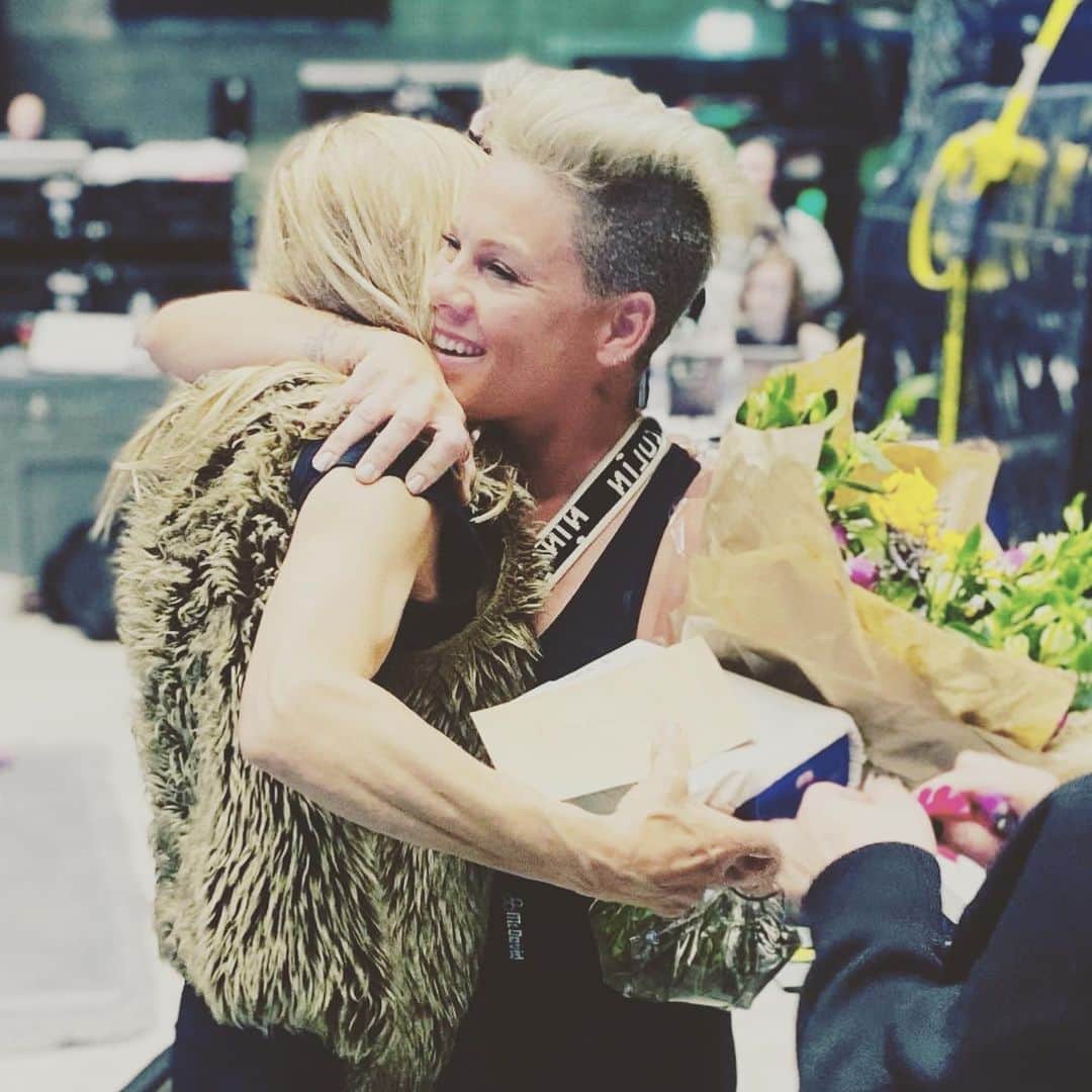 P!nk（ピンク）さんのインスタグラム写真 - (P!nk（ピンク）Instagram)「Happy bday @dreya_weber. You literally altered the course of my life. You took me in as a student and sister and I don’t think either one of us had any idea what we would go on to accomplish together. We have done the unthinkable. Over and over. You made me stronger, smarter, braver, more detailed, focused, terrified. You gave me another perspective and a deeper appreciation for the art of performance and we’ve changed what’s possible. I love you. I’ve never laughed harder or said more inappropriate things in so many questionable positions than with you. You gave me wings. And then you helped me give them to my daughter. No one does it like you. Happy happy bday. I hope you read the card, it’s so fucked up. 😂😂👯‍♀️」5月9日 8時24分 - pink