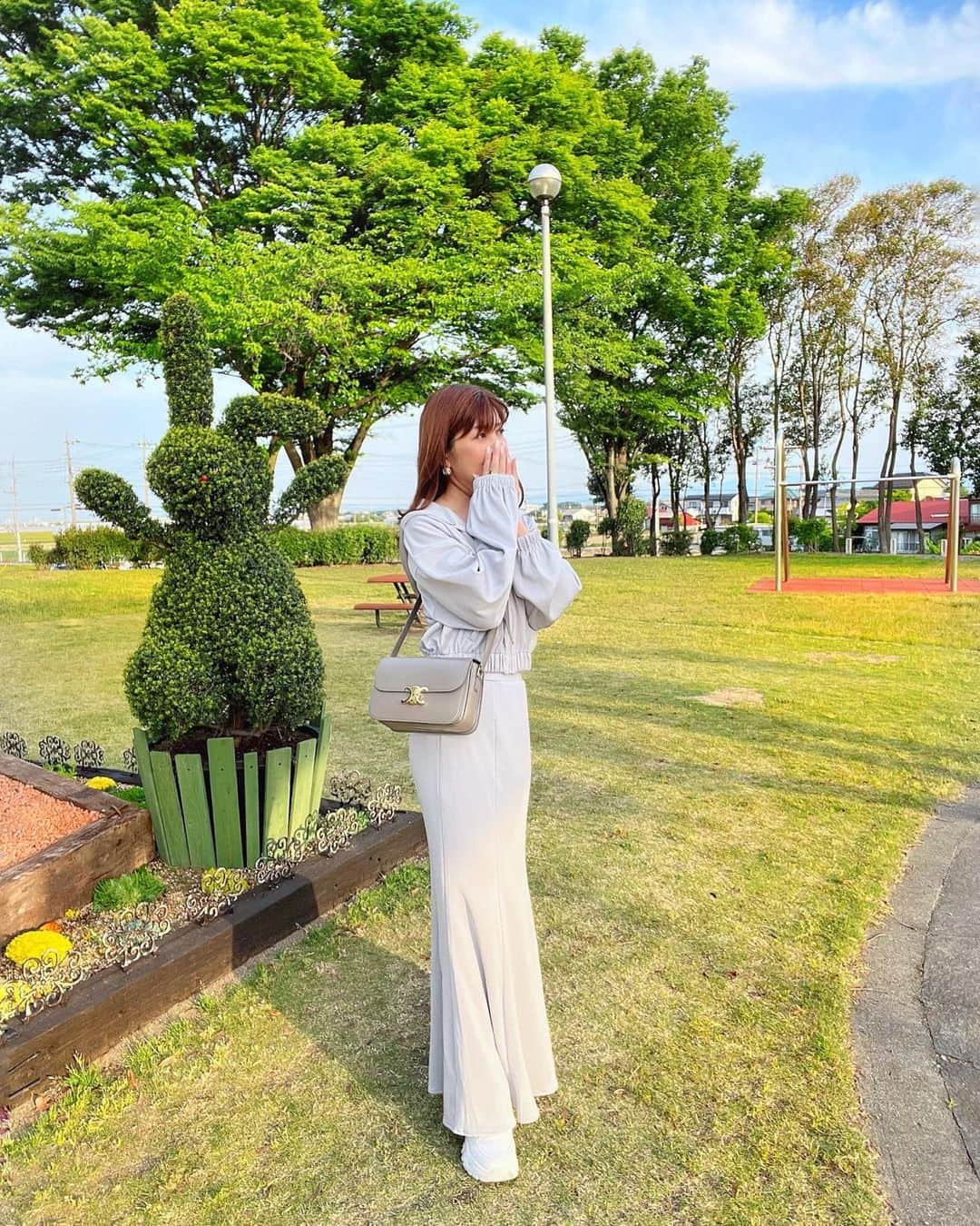 mii_stagramさんのインスタグラム写真 - (mii_stagramInstagram)「🐰FᴀSʜɪᴏɴ🐰 植木のウサちゃんカット可愛い🌳  全身🐭になっちゃう覚悟で 長時間の車移動で途中着替えた セットアップ♡♡ アクティブに動く日にも楽チン👌  色違いも出ないかな〜と 気にしてcheckしてる🔎  @sheinofficial  @shein_japan  セットアップ🆔 12317252  お🉐になるクーポン【  miyuki 】 1～5,999円→15%OFF 6000円以上→20%OFF 有効期限6月末迄𓂃🎀  ･ ｡ 　⭐∴｡　 　　🌟ﾟ･｡  ﾟ💫｡  　　 ✨🌟 💫 　 　　 ･ﾟ⭐｡･  　　　　⭐✨｡· 　 ⭐･｡🌟･｡✨🌟 　　　 ✨🌟 　　　　 ･ﾟ💫✨° 　　 🌟 ﾟ･｡ 💫 ｡ 　　　　　ﾟ⭐｡ﾟ✨ 🌟   #SHEINforAll #ad  #SHEIN   #shein購入品  #プチプラコーデ#プチプラファッション #きれいめコーデ #きれいめファッション #きれいめカジュアル  #大人カジュアル #カジュアルコーデ  #スニーカー女子  #スニーカーコーデ  #ワンピース #ワンピースコーデ  #セットアップ#春コーデ #ママコーデ #アラフォーコーデ  #アラフィフコーデ  #40代ファッション  #50代ファッション  #大人可愛い #大人可愛いコーデ  #トレンドコーデ  #160cmコーデ  #旅行 #旅行コーデ  #ポートレート」5月9日 8時46分 - miyuki.0419.karemari