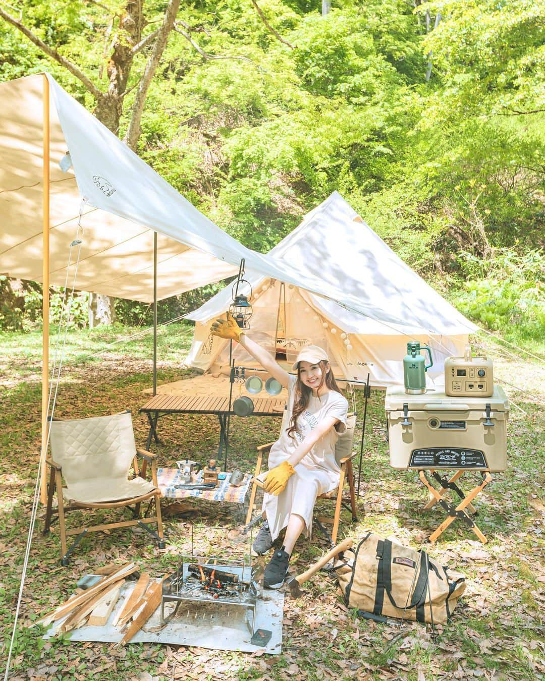 ももせゆきのインスタグラム：「☀️ ⛺️ 連休は長野でキャンプ✨ 新緑の昼間が過ごしやすくて最高でした✨この季節でも夜は気温が2℃とかで寒かったー。冬用のシュラフとダウン持っていって正解でした💡 テントの設営と片付けが大変だから2泊以上テント泊するとのんびりする時間があっていいよね😊 ・ ・ ・ #camping #outdoor #キャンプ好きな人と繋がりたい  #ノルディスク#ノルディスクアスガルド #nordisk #retrip_news  #タビジョ  #japan_daytime_view  #おしゃれキャンプ #キャンプ女子  #campzine掲載希望 #キャンプコーデ #アウトドア女子  #キャンプ飯 #camphack取材  #art_of_japan_ #カメラ女子  #被写体モデル  #1x_japan #IGersJP #ビジョビ #genic_mag  #camjyo #japantrip #camplife #焚き火  #ファインダー越しの私の世界 #カメラ好きな人と繋がりたい #写真好きな人と繋がりたい」