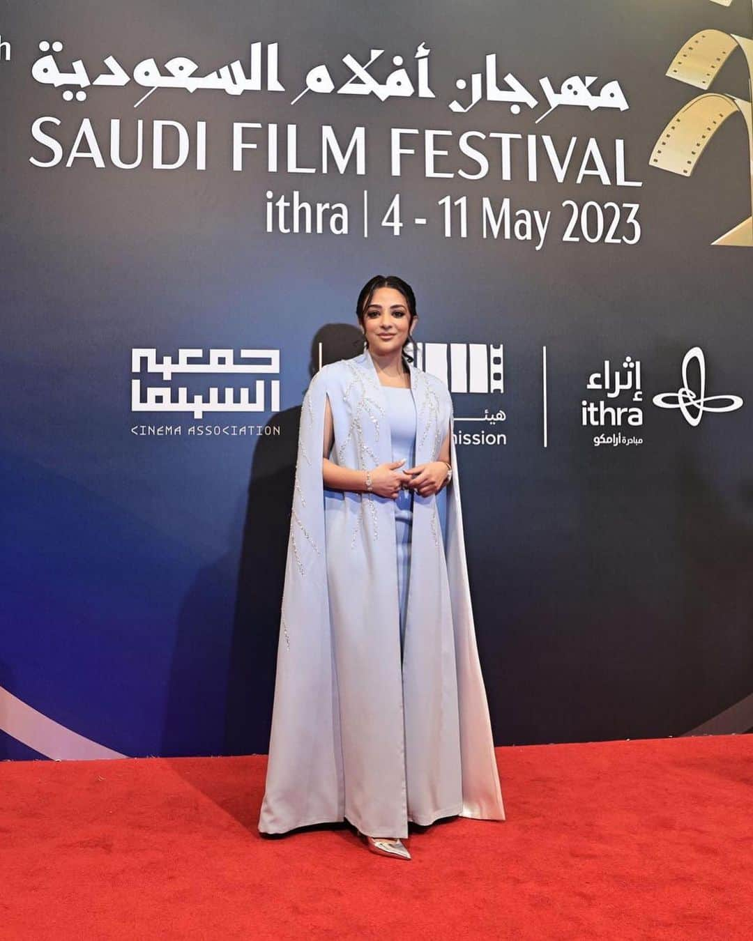 Khairiah Abulabanさんのインスタグラム写真 - (Khairiah AbulabanInstagram)「من حفل افتتاح #مهرجان_افلام_السعودية  @saudifilmfestival   Stylist @dareenalyawar  Outfit @nouraldhahri__official  Jwels @chopard @attarunited  Makeup @eve.glam  Lenses @calalenses Date Hair @hairstyle_fofo  Photography @ahmedjassim.lens / @essadoubisi」5月9日 9時39分 - kh_abulaban