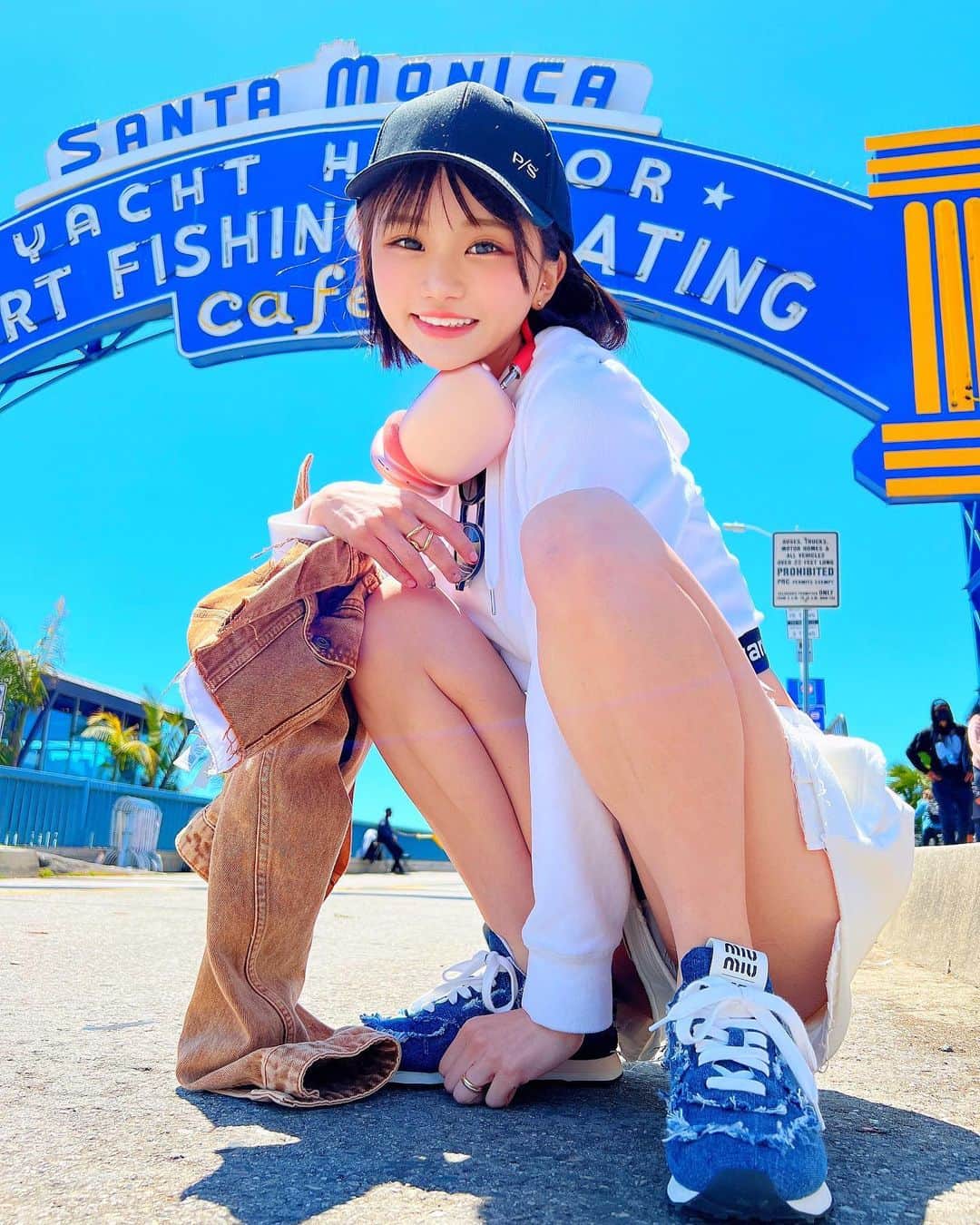 みもれもんのインスタグラム：「The blue sky feels so good＼(^ω^)／🌈It's the end of the big holidays in Japan❣️Let's do our best this week❤️‍🔥  青い空は気持ちいぃ🐥🌈 日本はＧＷ明けですねっ❣️ 今週もがんばろうっっ＼(^ω^)／❤️‍🔥  #SantaMonica #LosAngeles #サンタモニカ #ロサンゼルス #アメリカ #America #みもれもん #mimolenmon」