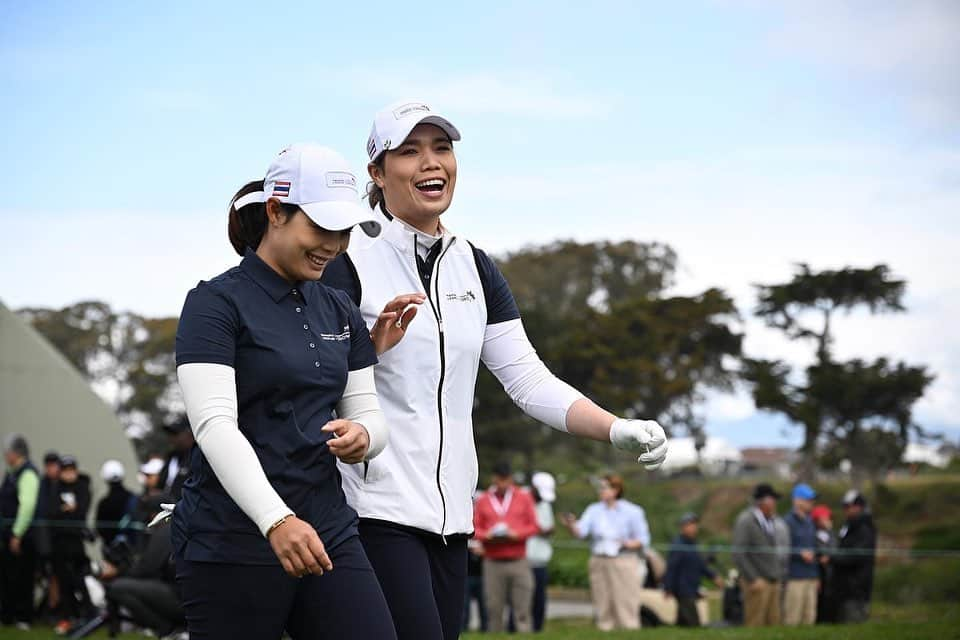 モリヤ・ジュタヌガーンさんのインスタグラム写真 - (モリヤ・ジュタヌガーンInstagram)「Thank you team mates- the future of Thai golf feels bright!   I am so honored to be part of #teamThailand🇹🇭 Thank you for all your fighting spirit and am so proud to win the Hanwha Lifeplus International Crown event with all of you- it is indeed the dream team!   Thank you to all the fans for supporting us and everyone at TPC Harding Park who has worked so hard to make the event happen.   It was a win for our country! We hope this will be another inspiration for all the younger generation of Thai golfers and for everyone to continue to pursue their dreams!   We look forward to 2025..!!  #momoriya #mayariya」5月9日 11時25分 - mo_moriya