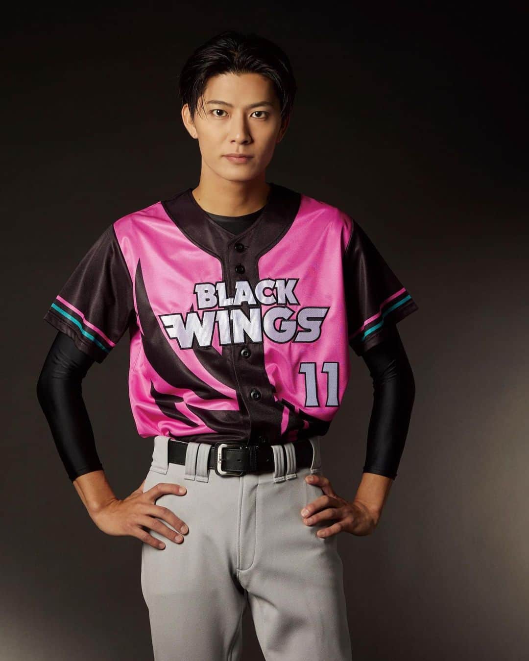 西川俊介のインスタグラム：「▽ 『ACTORS☆LEAGUE in Baseball 2023』に出させて頂きます！！ 新ユニフォーム✨ 今年こそBLACK WINGSに勝利を。 今年はエンタイトルツーベースではなく、スタンドにぶち込みます。 準備は始めています。  7月3日 東京ドーム 応援よろしくお願いします。」
