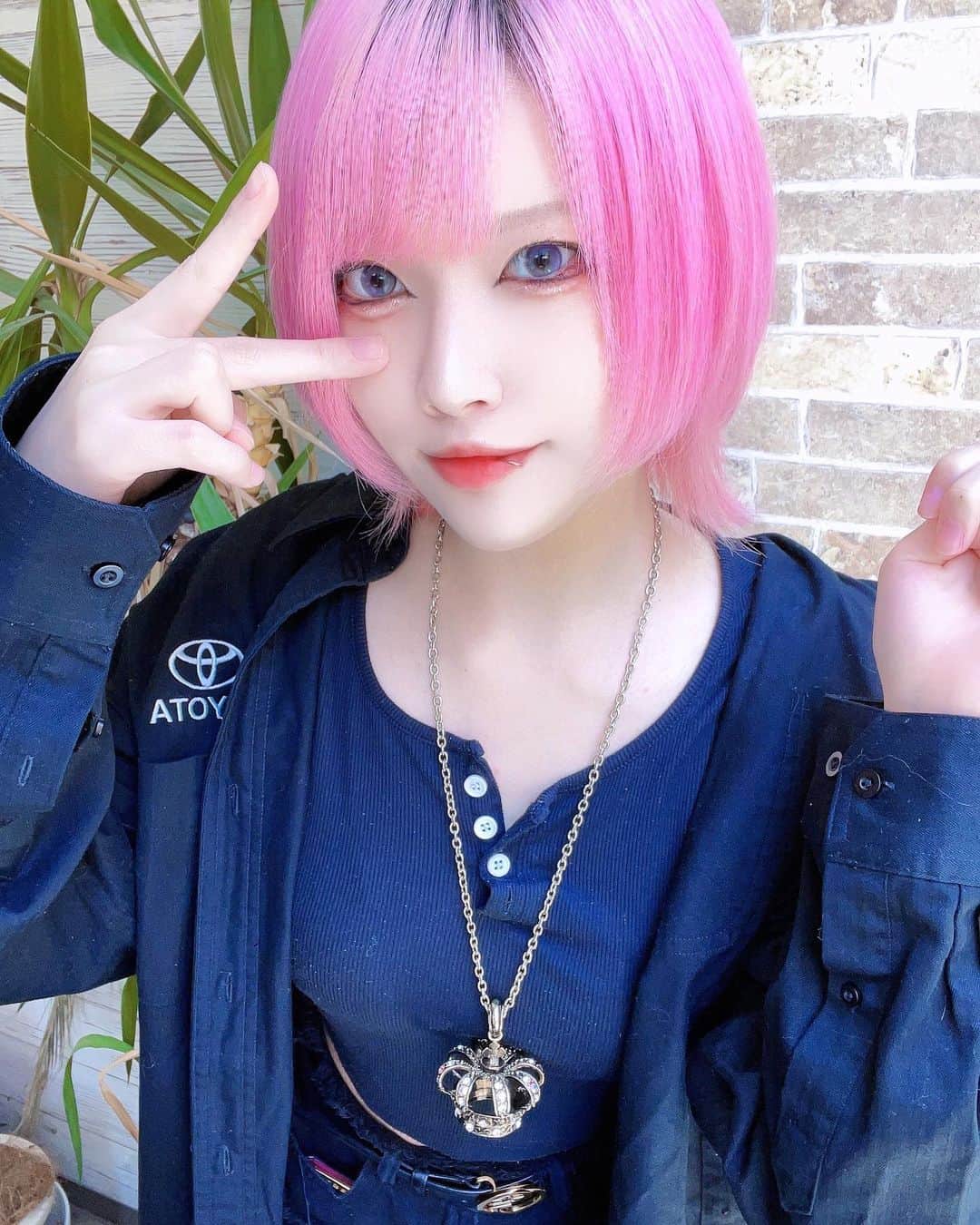 ぽにょ皇子のインスタグラム：「勝たんしかピンク💗  髪の毛切ってきたー！ どうかなどうかなっ！！✂️  #cosplay #cosplayer #cosplaygirl #コスプレ #コスプレイヤー #グラビア #dj #ポートレート #portraitphotography #portrait #pink #Japanese」