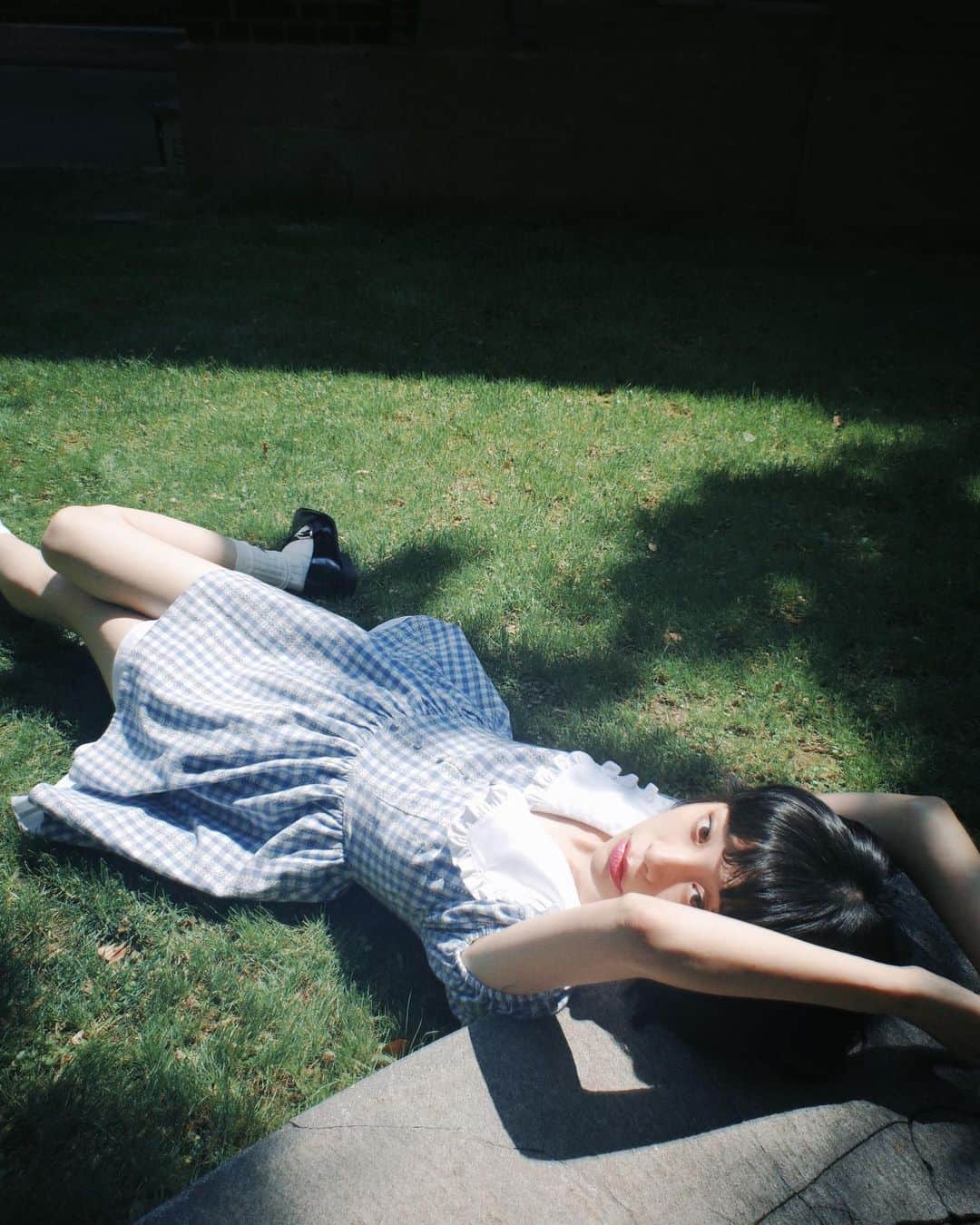 る鹿さんのインスタグラム写真 - (る鹿Instagram)「Day dreaming girl 🍭🌿✨」5月9日 13時22分 - luluxinggg