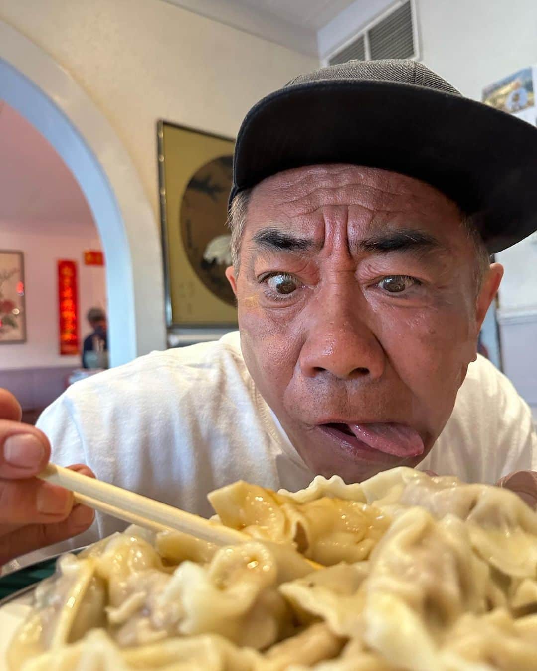 木梨憲武のインスタグラム：「水ギョーザ」