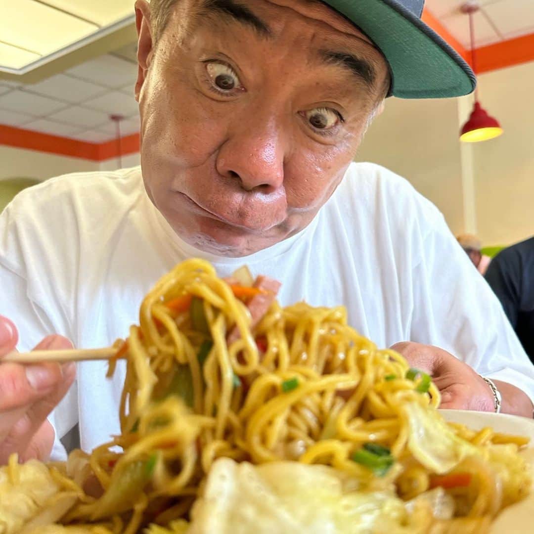木梨憲武のインスタグラム：「やきそば」