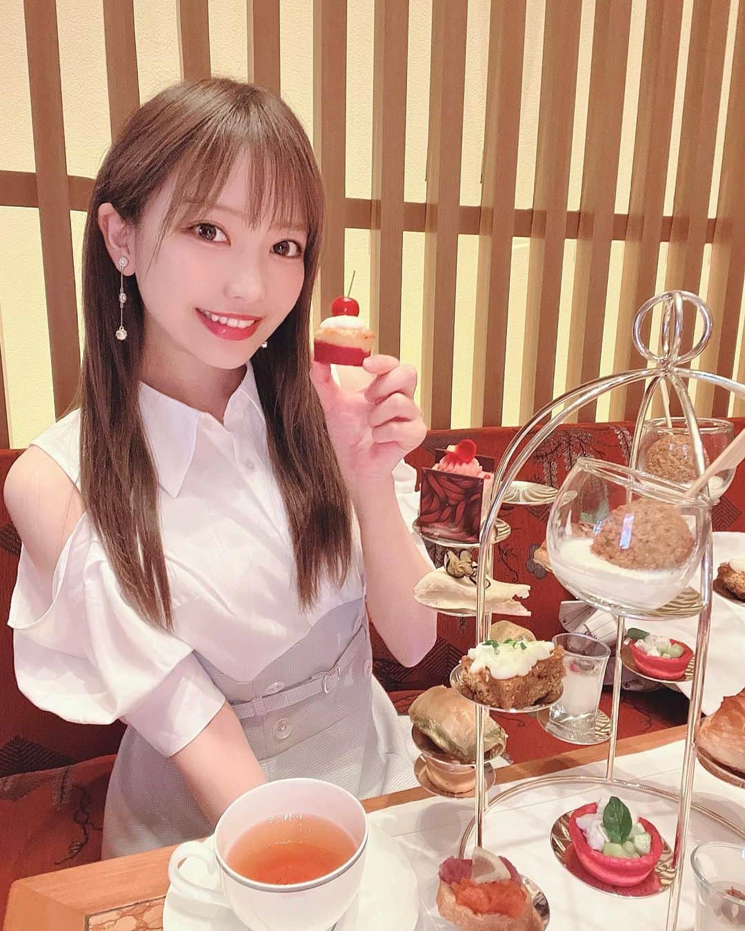 吉沢朱音のグルメインスタ