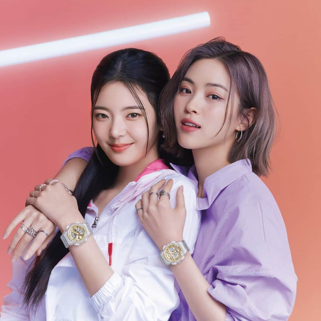 TiCTACさんのインスタグラム写真 - (TiCTACInstagram)「ITZY @itzy.all.in.us が G-SHOCK のグローバルアンバサダーに！自分らしさを大事にしたパワフルな楽曲やクールなパフォーマンスが魅力の「ITZY」。止まらない“G-SHOCK”とITZYの新しい姿を一緒に楽しもう。  Lia：GMA-S110SG-7AJF ￥22,000 Ryujin：GMA-S120SG-7AJF ￥22,000  Chaeryeong ： GMA-S2100BS-4AJF ￥ 15,950  Yeji ： GLX-S5600-3JF ￥ 14,850  Yuna： GLX-S5600-4JF ￥ 14,850  *tax included   LiaとRyujinが着用するのは、クリアスケルトンの夏らしい爽やかなGMA-S110シリーズ。Chaeryeongが着用するのは、遊び心のあるカラーを採用した 2100 シリーズ。Yejiと Yuna が着用するのは、ノスタルジックなカラーで揃えたG-LIDEシリーズ。   #ITZY #ITZYxGSHOCK #GSHOCK #Unstoppableme #Yeji #Lia #Ryujin #Chaeryeong #Yuna #gshockwomen #casio #gshocklover #watch #watchcollector #watchaddict」5月9日 15時09分 - tictac_press