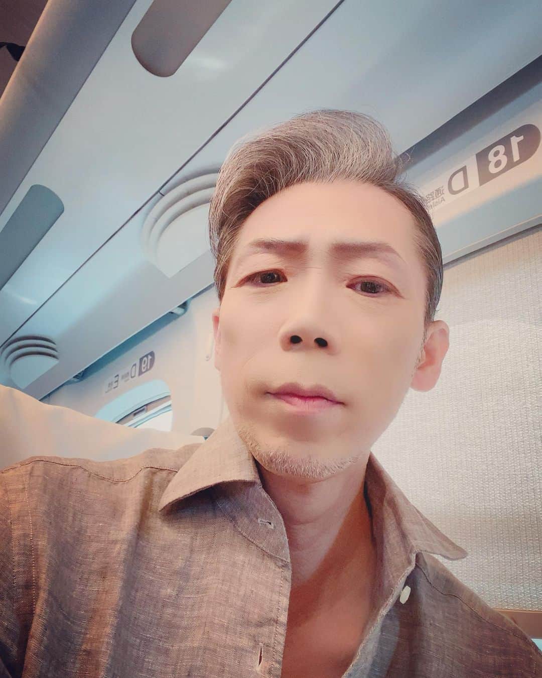 火口秀幸のインスタグラム：「#名古屋 #旅 行って参ります 🚄💨」