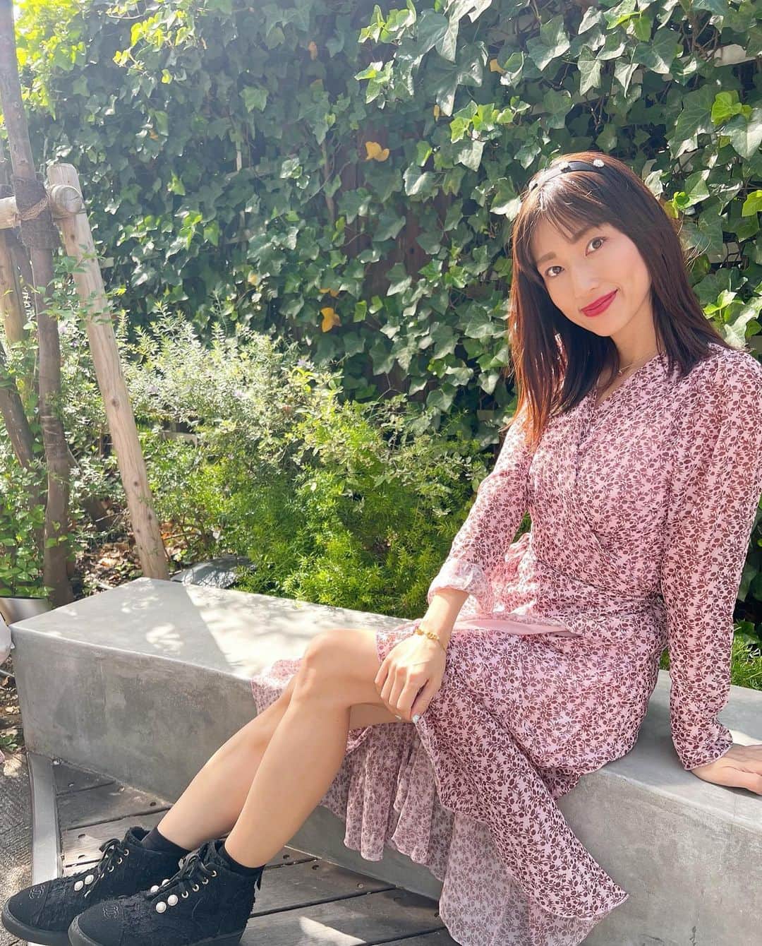 庄司ゆうこさんのインスタグラム写真 - (庄司ゆうこInstagram)「自由が丘にあるヴィーガンレストラン @tsrestaurant_jpでランチしてきたよ🌟 お肉や魚介類、卵・乳製品をいっさい使用せずに、新鮮な野菜と大豆ミートや豆乳など植物性の食材だけで美味しさにこだわったメニューばかり❣️メニューも豊富で何にしようか迷ったけど、大豆ミートのハンバーグを頂きました✨雑穀米と相性が良く、ハンバーグの味もしっかりしていてめちゃくちゃ美味しかったです🥺❤️罪悪感ないのでドリアまで頂いちゃいました😆←調子に乗って食べ過ぎた。笑 自由が丘、久しぶりに行ったけどお店もたくさんあって素敵な街だなぁ☺️ Luz自由が丘 @luz.jiyugaoka 目黒区自由が丘2-9-6　Luz自由が丘B1F #luz自由が丘 #ラズ自由が丘 #自由が丘 #自由が丘情報　#自由が丘グルメ　#自由が丘スイーツ#自由が丘カフェ#pr #自由が丘ランチ　#自由が丘散策　#東横線グルメ#大井町線グルメ　 #tsレストラン #tsレストラン自由が丘 #ヴィーガンレストラン #vegan #veganrestaurant #veganfood #jiyugaoka」5月10日 1時10分 - yuko.shoji