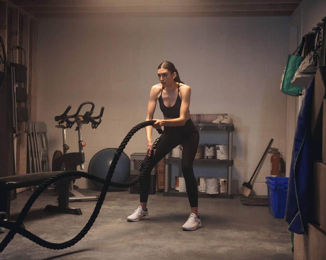Reebokさんのインスタグラム写真 - (ReebokInstagram)「The Nano X3 is here. Featuring the Lift & Run Chassis System that stabilizes when lifting and softens when running, providing extra cushion for your stride. Bring your confidence. Leave your doubt.」5月10日 1時17分 - reebok