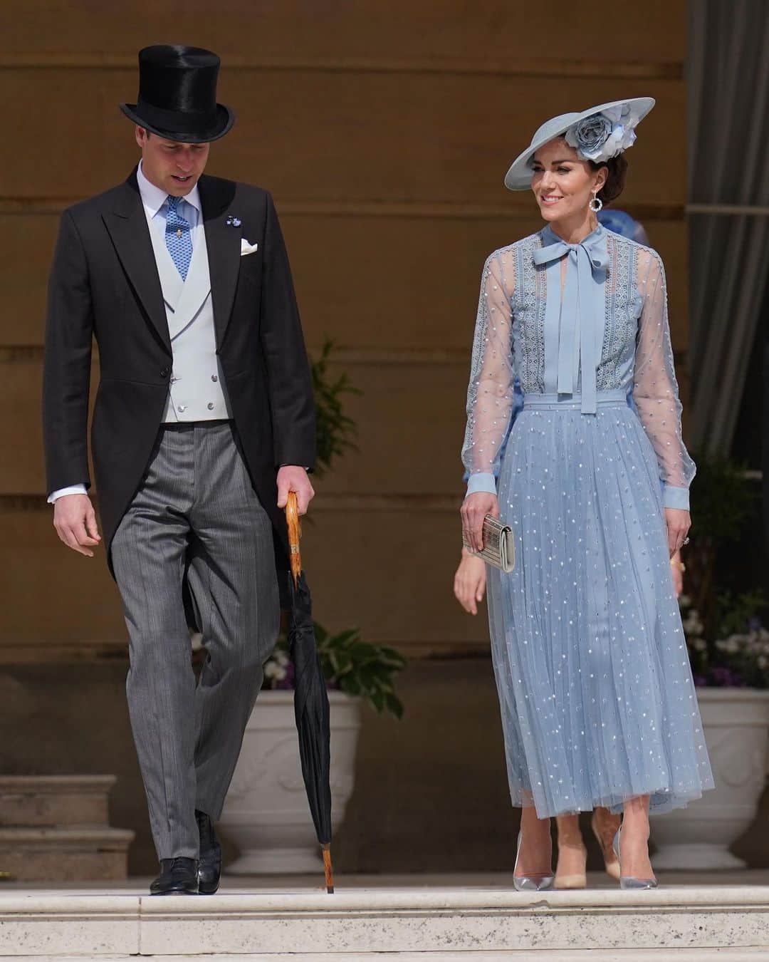 Just Jaredさんのインスタグラム写真 - (Just JaredInstagram)「Catherine, Princess of Wales is re-wearing a fan favorite look that she first introduced back in 2019! The Princess stepped out in an @eliesaabworld ensemble for the Palace Garden Party today alongside her husband Prince William in celebration of the Coronation. #KateMiddleton #PrincessCatherine #PrinceWilliam Photo: Getty」5月10日 1時32分 - justjared