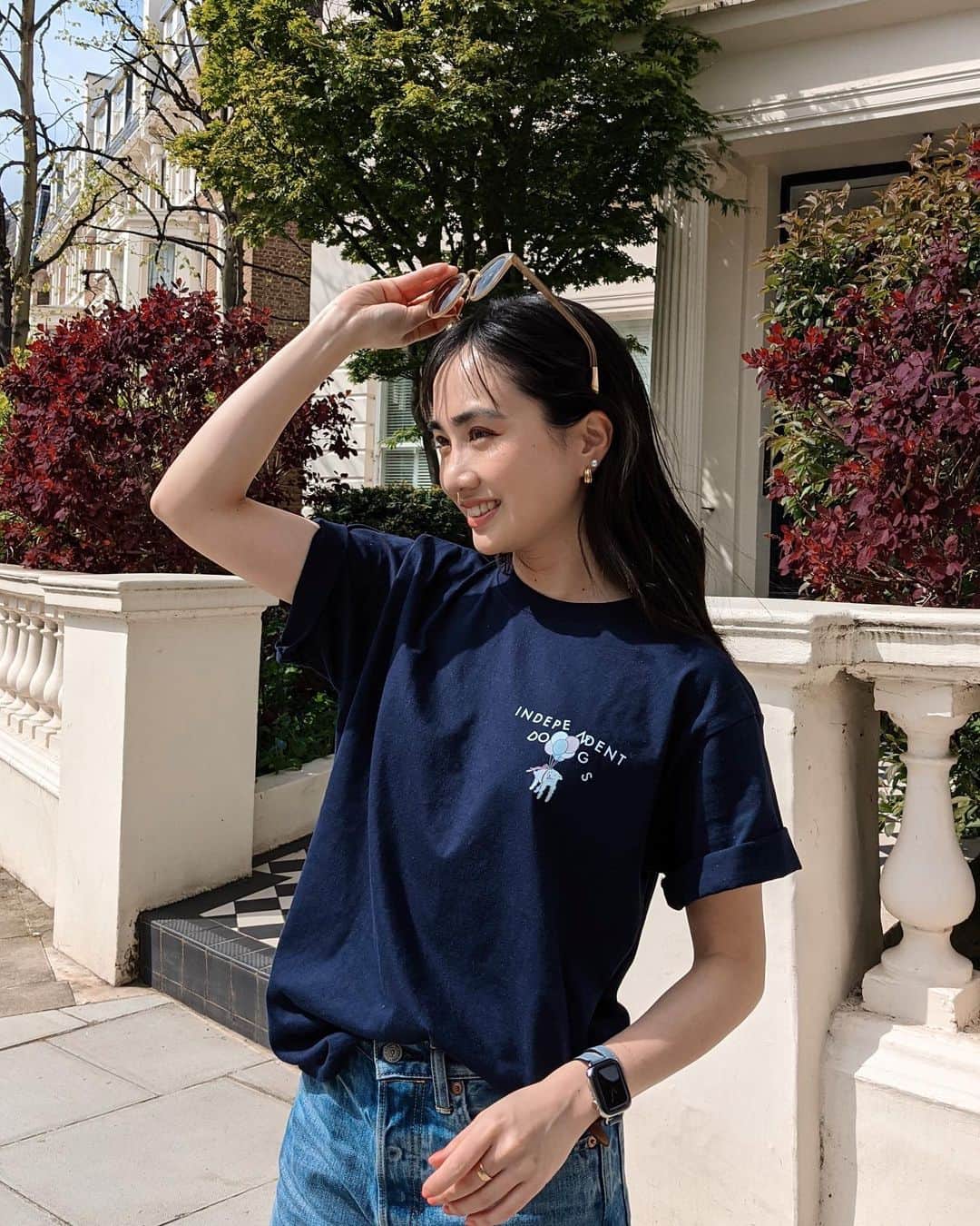 渡邉香織のインスタグラム：「INDEPENDENT DOGS Tee 2023  受注販売期間 5月18日(木)0:00〜29日(月)23:59  犬たちは愛や優しさ、責任などたくさんの生きる素晴らしさを身をもって教えてくれる大切な存在だから今年も少しでも恩返しできたら嬉しいです🐶  今回はキッズもあります👐🏻 詳しくはfoxco shopにて🫡  @foxco_official」