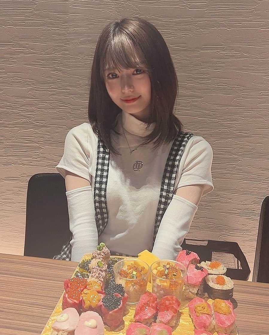 maichanBaoBaoのインスタグラム：「肉寿司🥩🍣 美味しかった🫶💕  #肉寿司」