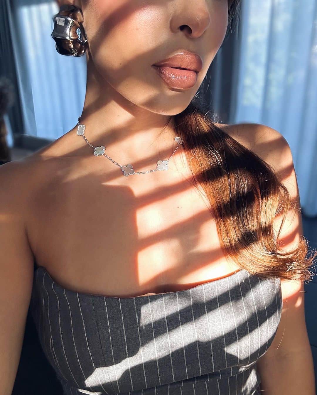 のインスタグラム：「Rendez le soleil 🥹 ps : demain nouvelle vidéo sur une marque qui m’a spamée de pub pendant des mois (et je suis sure que vous aussi !😅) Devinez !」