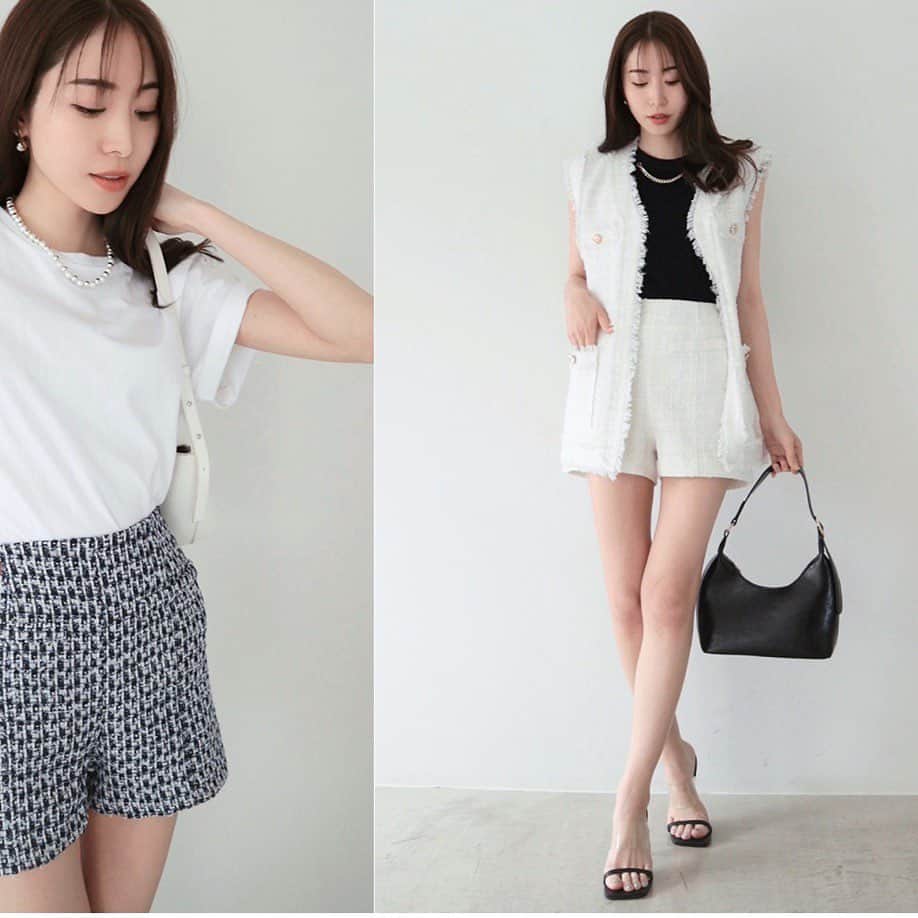 デュラスアンビエントのインスタグラム：「#サマーツイードボックスジレ <White, Navy> 【5/10(WED)20:00-】  ゆとりのあるボックスシルエットに、長めの着丈で、ゆったりとした着心地を叶える一枚。  フロントにはポケットをあしらい、金ボタンで、高感度なアクセントをプラス。  #サマーツイードショートパンツ <White, Navy, Black> 【5/10(WED)20:00-】  コンパクトなサイズ感に加え、ベルト部分は無くしたり、ファスナーはサイドに配したりと、カジュアルに見せないディテールで、綺麗めなアイテムとも相愛。  フロントにはイミテーションポケットをあしらい、見え感にアクセントをプラスしました。  ＿＿＿＿＿＿＿＿＿＿＿ ✔︎ @ambient_styling #AMBIENT #ambient_official #ambientstyle #アンビエント #23SS」