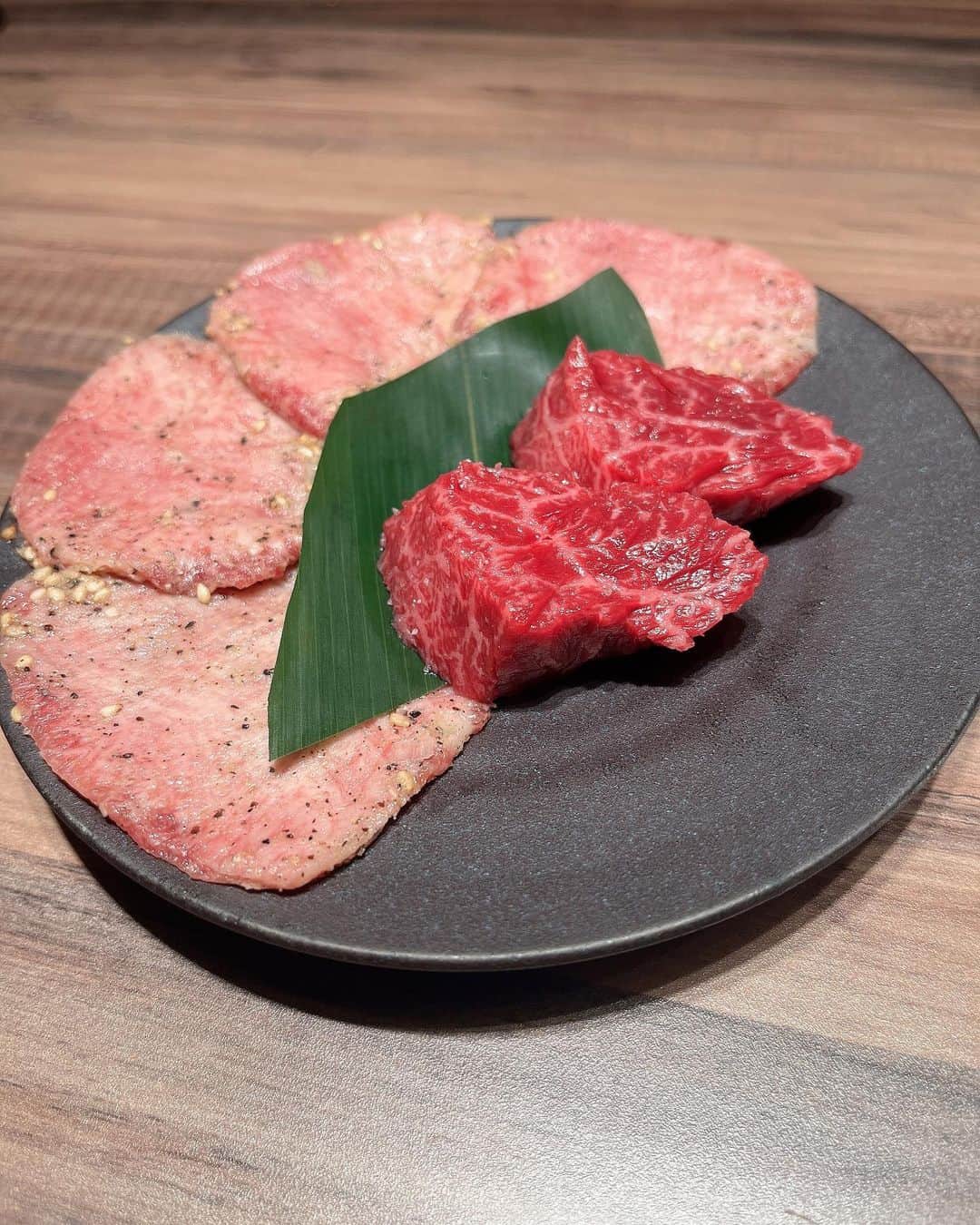 久保田燦さんのインスタグラム写真 - (久保田燦Instagram)「まじで人生トップ3に入るぐらい美味い肉コース料理だった （写真全然入り切りませんでした🤣」5月9日 17時59分 - ku_sanza08
