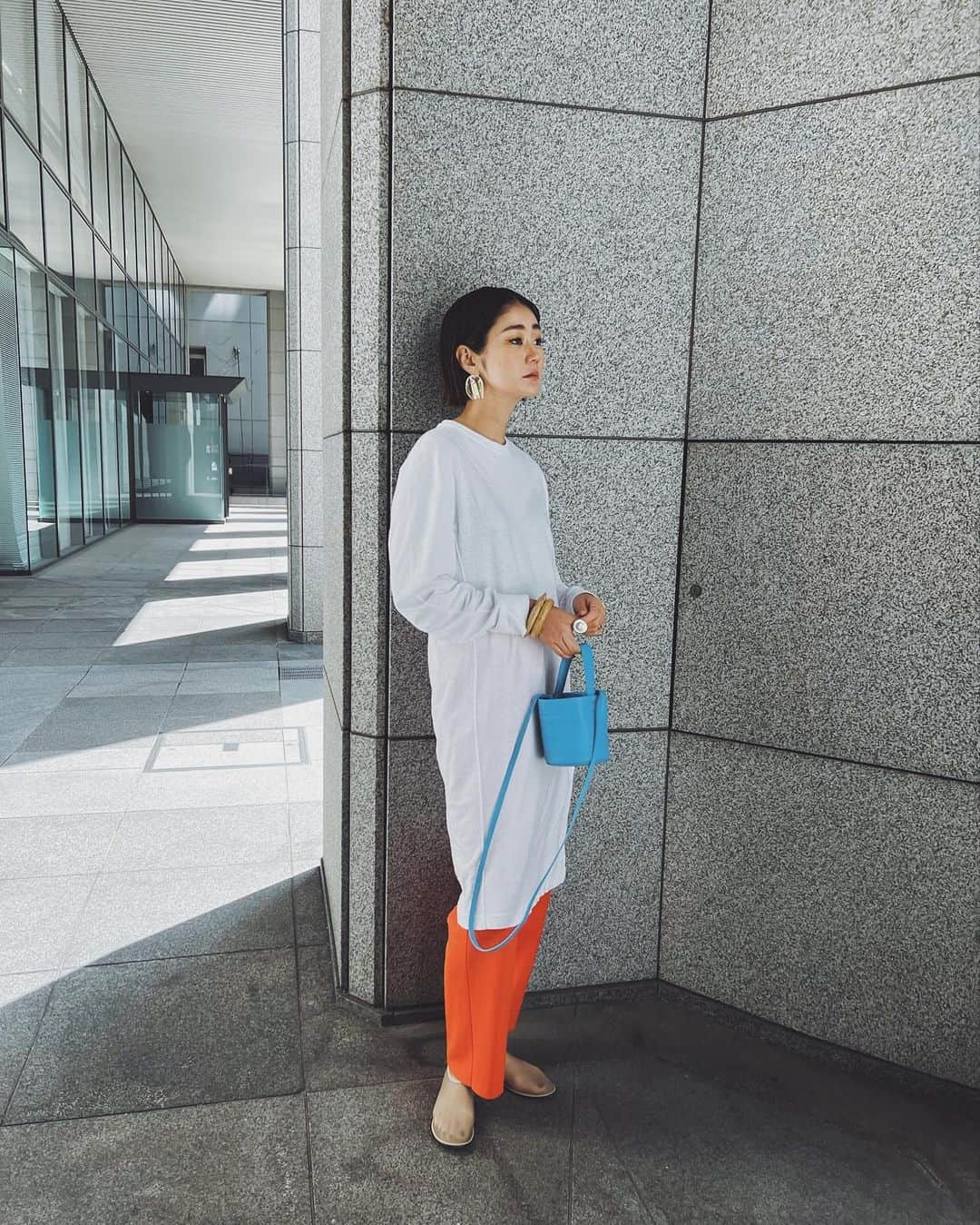 ジュジュのインスタグラム：「できるだけ受注期間提案を...✨  color on colorに🫶  on order ...Aurorapierce(er)♡  #akarih #🌈」