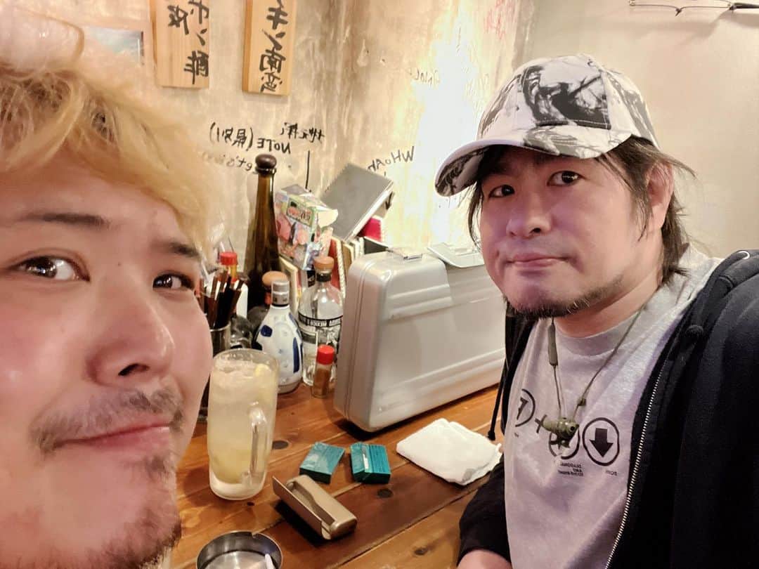 木高イサミのインスタグラム：「昨日は SAGATとラジオの後、営業。  次のBASARAは13日昼の高島平大会です！  先週末の横浜営業も色んな皆さんにお世話になりました。」