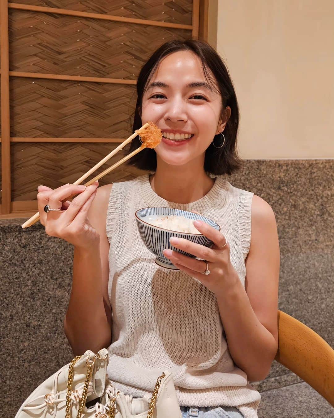 バイトゥーイ・ズワピットのインスタグラム：「ไอเลิปของทอด🍤☺️💓」