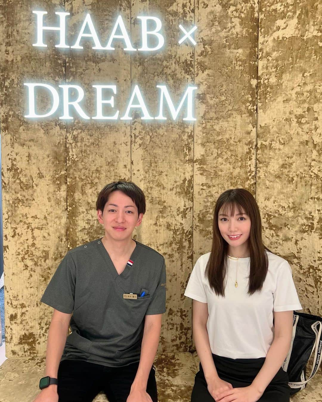 ののさんのインスタグラム写真 - (ののInstagram)「. 全身ショットはローアングルがありがたい🫠  🌹 最近HAAB×DREAM BEAUTY CLINIC大阪梅田院　@haab_dream_osaka で 美白＆美肌ケアのイラストリアス×ピコトーニングを受けてきたよ✨ クリスティーナエステのイラストリアスは滑らかに輝く明るいトーンに導いてくれるメディカルエステでピコトーニングはしみ、くすみ、そばかす、肝斑などのあらゆる肌の悩みに対応した痛みの少ないレーザー治療✨  2枚目は先生との記念写真 👨‍⚕️ @hdc_keito  #クリスティーナエステ#エステ#トーニング#ピコトーニング#イラストリアス#美肌#美白#美容好きな人と繋がりたい#美容好き#大阪#梅田#美容クリニック#haabdreambeautyclinic#haabdreambeautyclinic大阪梅田院」5月9日 19時13分 - nonoko0309