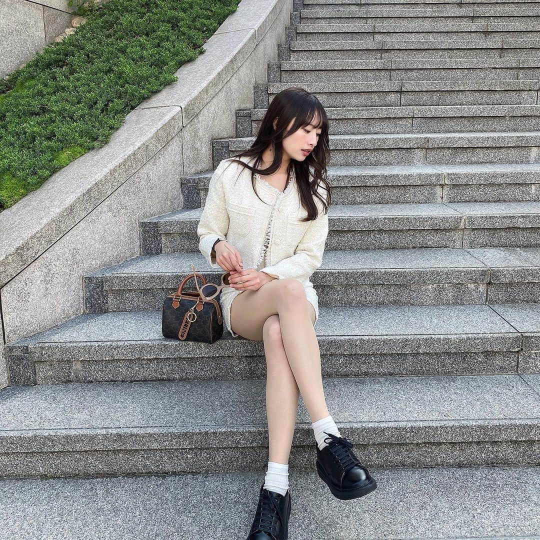 藤川らるむのインスタグラム：「⁡ ⁡ ⁡ ⁡ ⁡ ⁡ ⁡   ⁡ ⁡ ⁡ 여자 #𝘧𝘰𝘭𝘭𝘰𝘸ｍ𝘦 #𝘧𝘰𝘭𝘭𝘰𝘸𝘦𝘳 #女孩 #섹시한 #𝘧𝘢𝘴𝘩𝘪𝘰𝘯 #ı𝘯𝘴𝘵𝘢𝘨𝘰𝘰𝘥 #𝘱𝘩𝘰𝘵𝘰𝘰𝘧𝘵𝘩𝘦𝘥𝘢𝘺 #𝘢𝘳𝘵 #𝘤𝘶𝘵𝘦 #𝘴𝘵𝘺𝘭𝘦 #𝘮𝘦 #패션스타그램 #セルフィー #𝘪𝘨𝘦𝘳𝘴𝘫𝘱 #𝘴𝘦𝘭𝘧𝘪𝘦 #팔로우환영 #란제리 #속옷 #น่ารักจัง #ใสใส#สคใส #ยิ้ม #คําคม  #สาวออฟฟิต#ถกและดีมือนจริง #สาวออฟฟิศ」