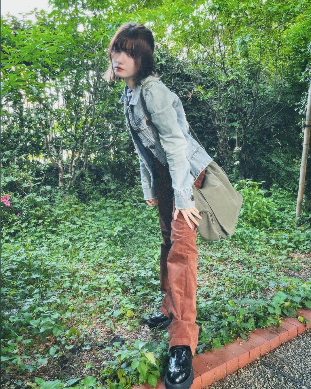 東海林クレア（くれたん）さんのインスタグラム写真 - (東海林クレア（くれたん）Instagram)「todays outfits❤️  denim jacket : from mom tops : @atmos.pink_official  pants : @gap」5月9日 19時57分 - crea_shoji