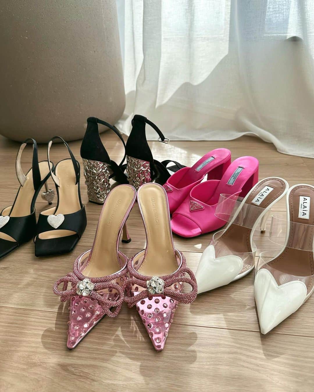megbabyのインスタグラム：「完全にPOPUPロス🫠  私を7日間支えた戦士たち👠☘️  次のPOPUPはどこがいいかな？🫣 MEGOODチームで会議中🧠💭」