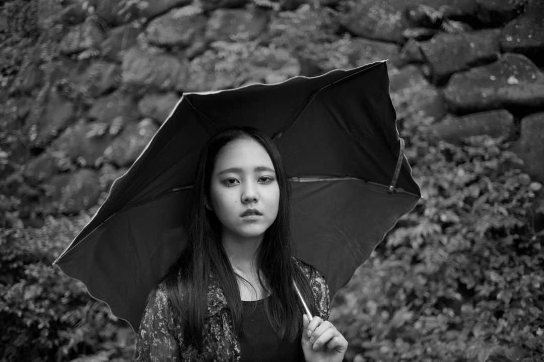 山下萌亜さんのインスタグラム写真 - (山下萌亜Instagram)「. . #monochrome#monochromephotography#portrait#06#高校生#teenmodel」5月9日 20時44分 - _8_7__moa